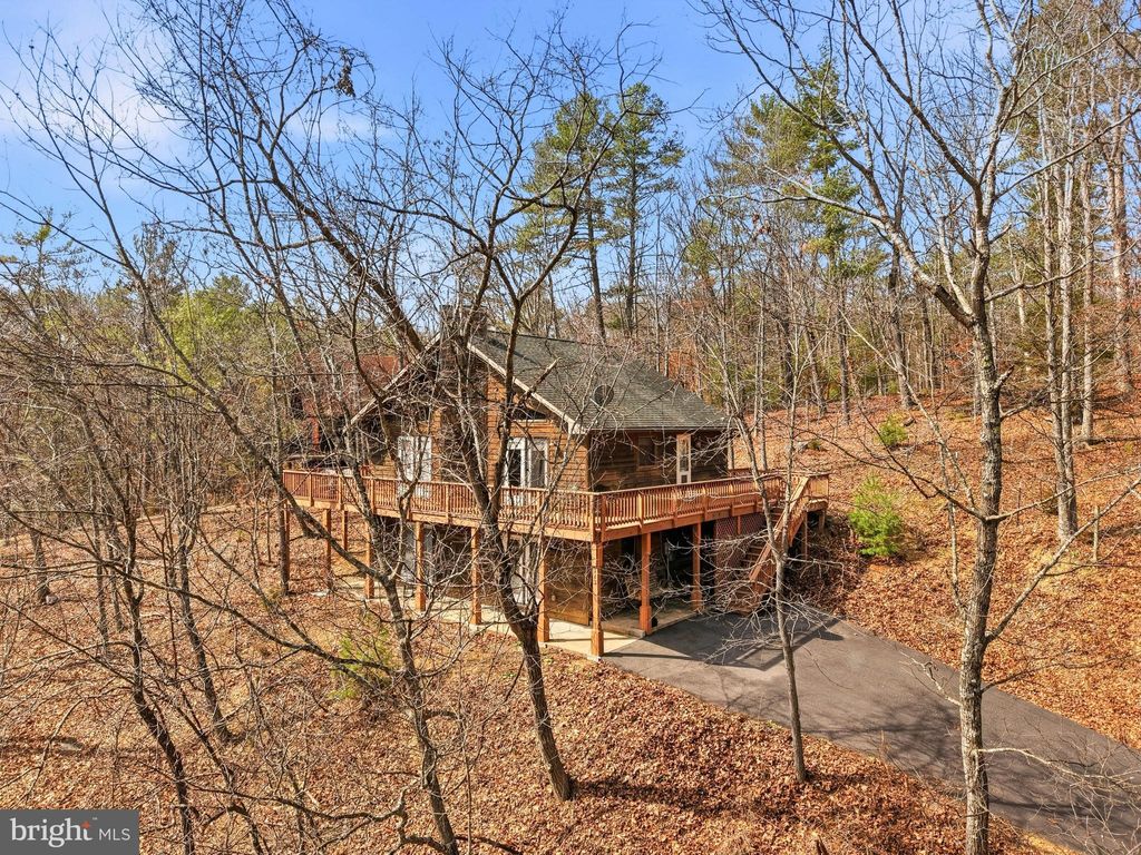Photo of 262 Hogan Drive, BASYE, VA 22810 (MLS # VASH2013534)