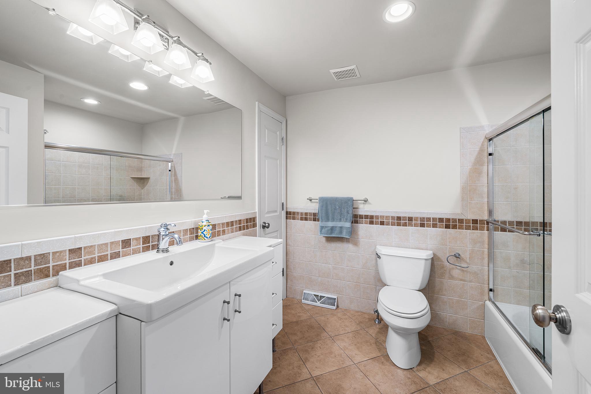 GRADUATE HOSPITAL - Residential