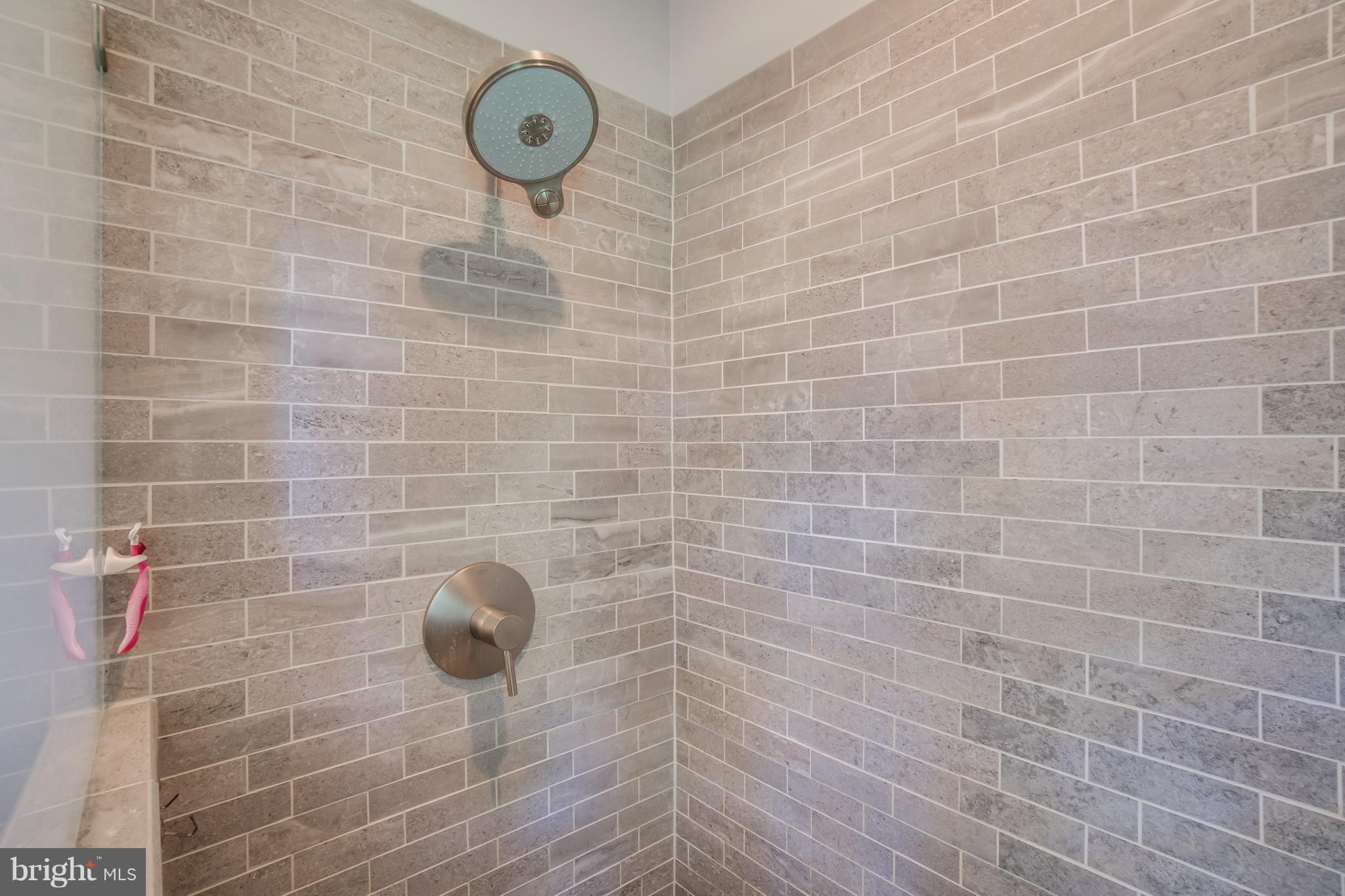 ARGYLE HEIGHTS - Residential