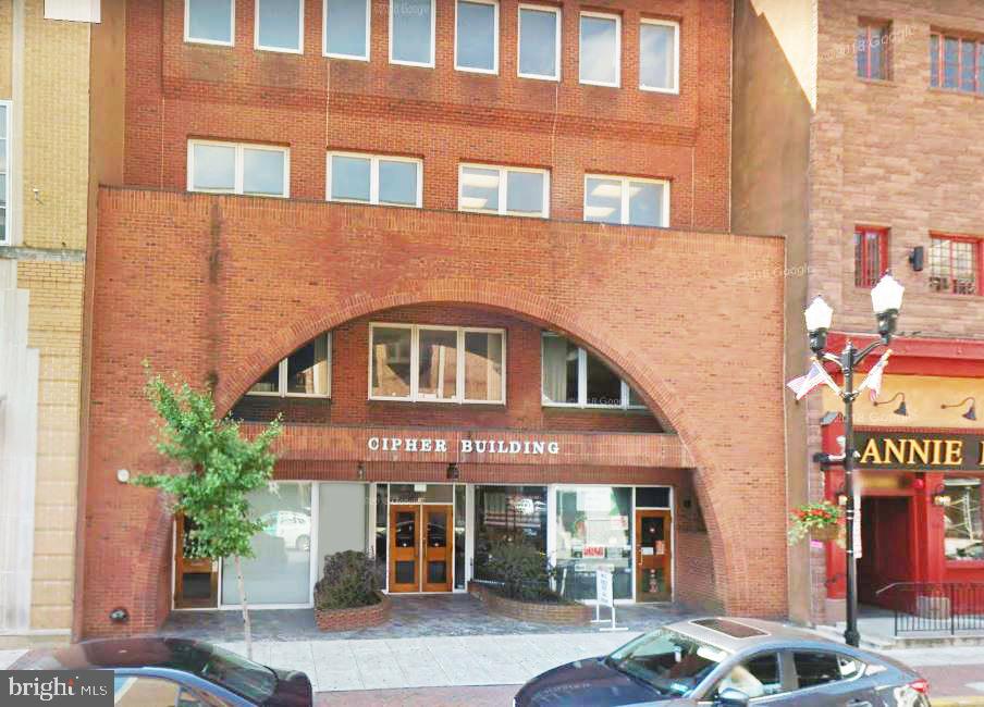 TWO - THREE months free rent for a long term lease!! And Free Parking!
Fresh and clean and ready to go, professional office in secure class A building with elevator access. Lots of natural light on the second floor of the Cipher Building. Several private offices, open area, receptionist/waiting area, conference room and kitchenette. Many uses are acceptable and would be perfect for a law firm, accounting, mortgage company, marketing group or similar professional services. Space features new carpet and paint throughout and is move in ready. Gross lease so everything is included.