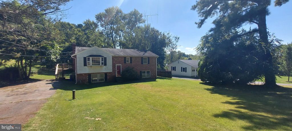 Photo of 2909 Green Valley Road, IJAMSVILLE, MD 21754 (MLS # MDFR2070706)