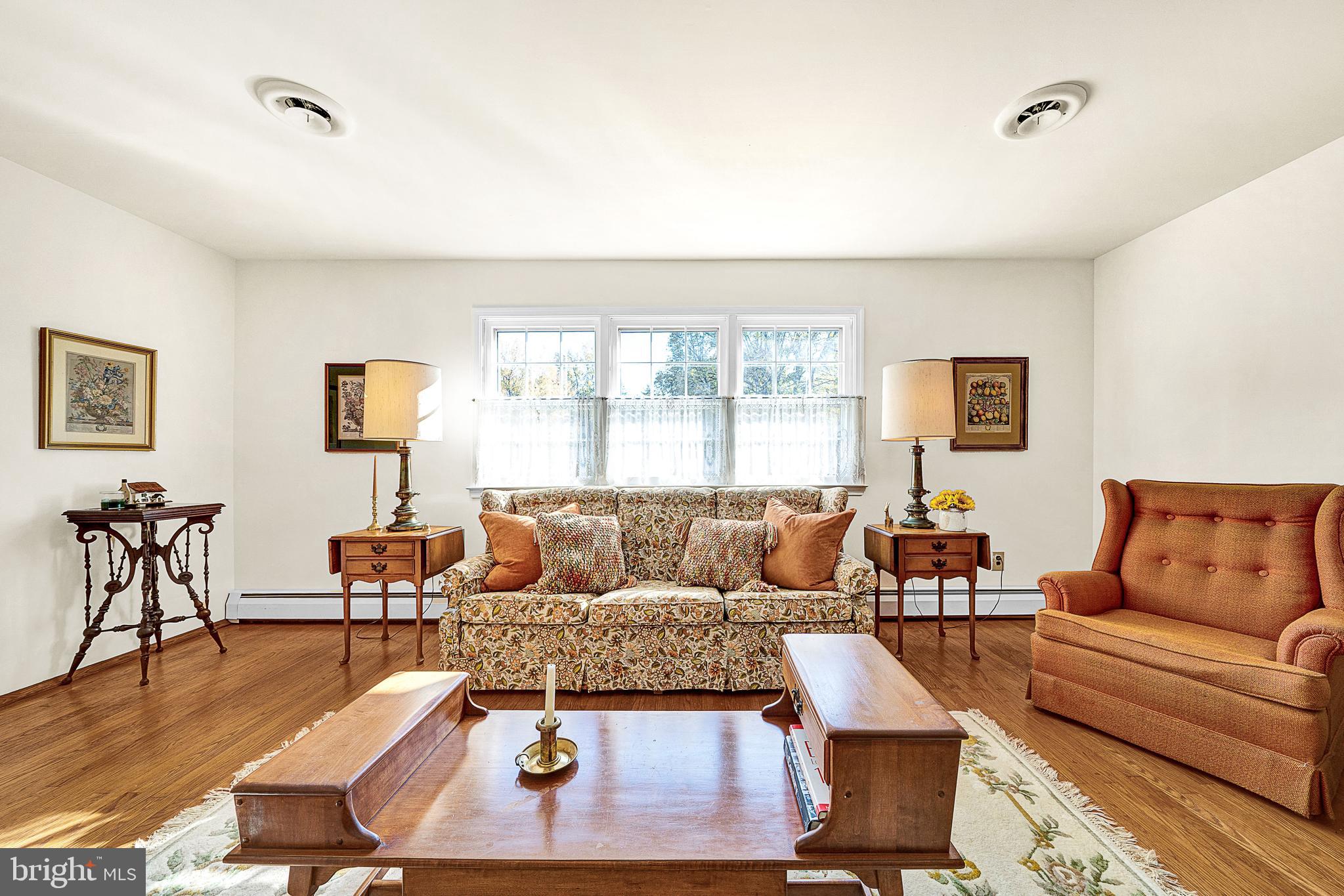 VALLEYWOOD - Residential