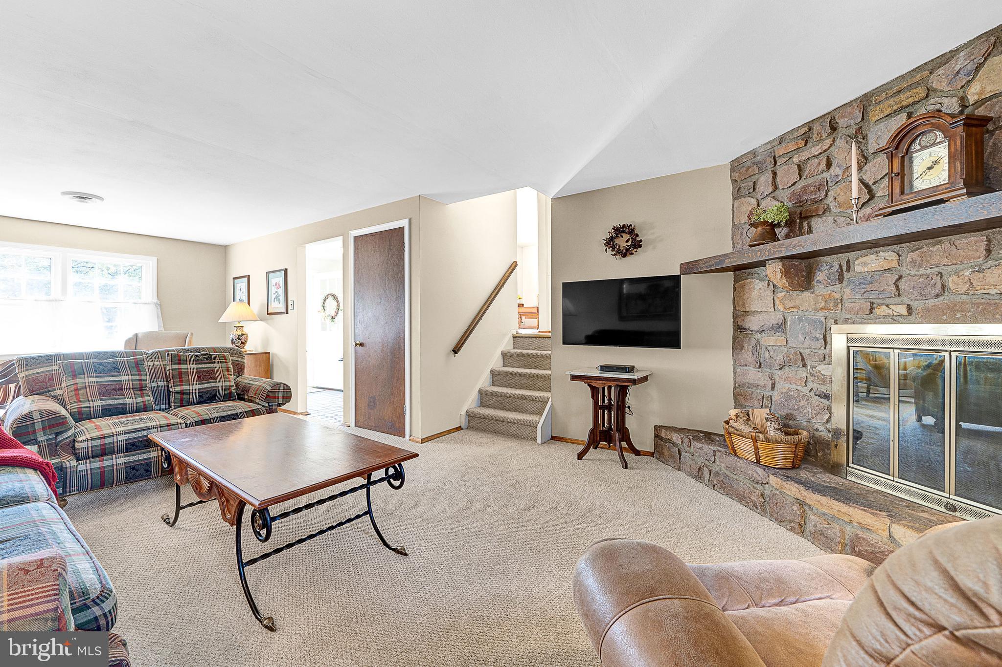 VALLEYWOOD - Residential