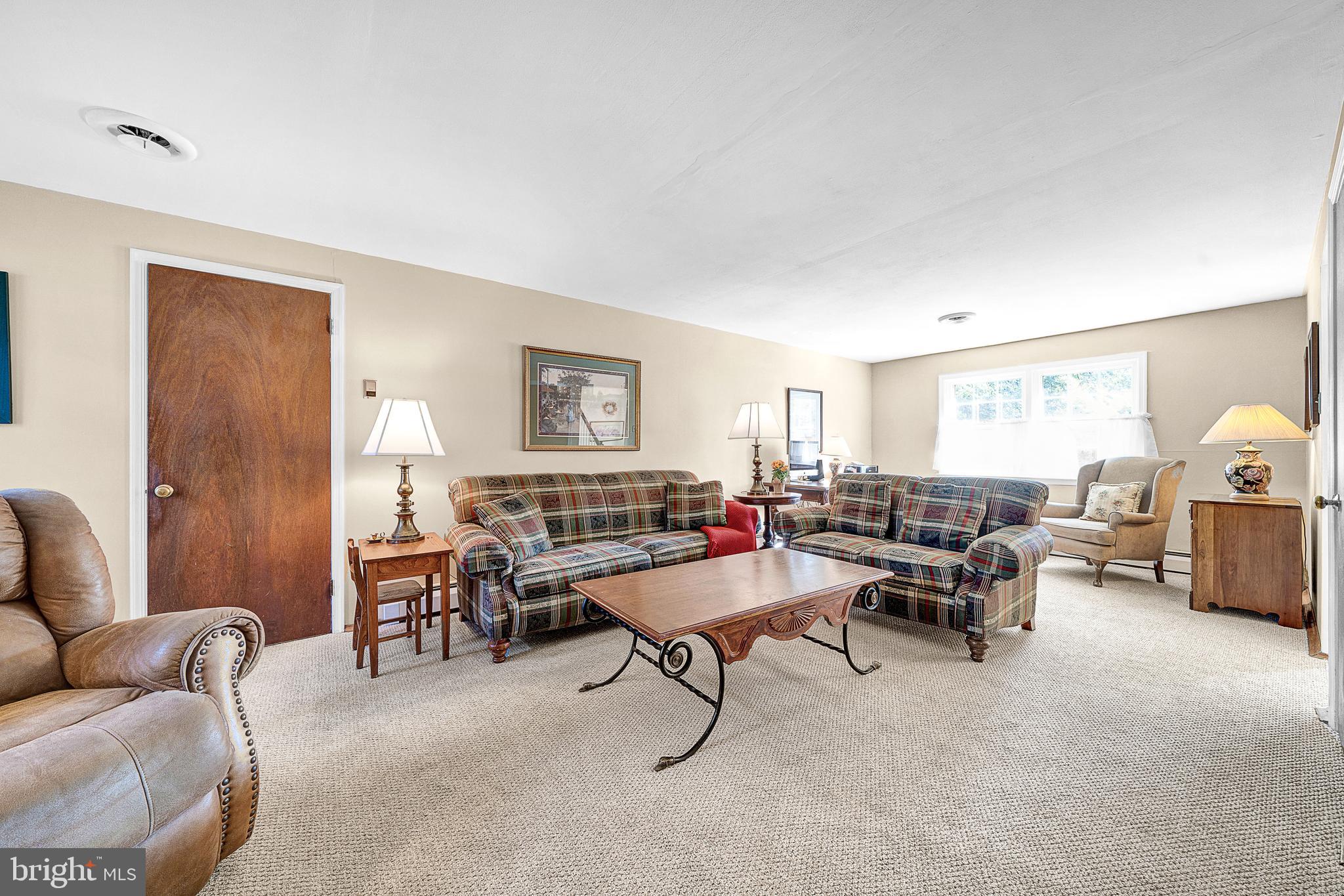 VALLEYWOOD - Residential