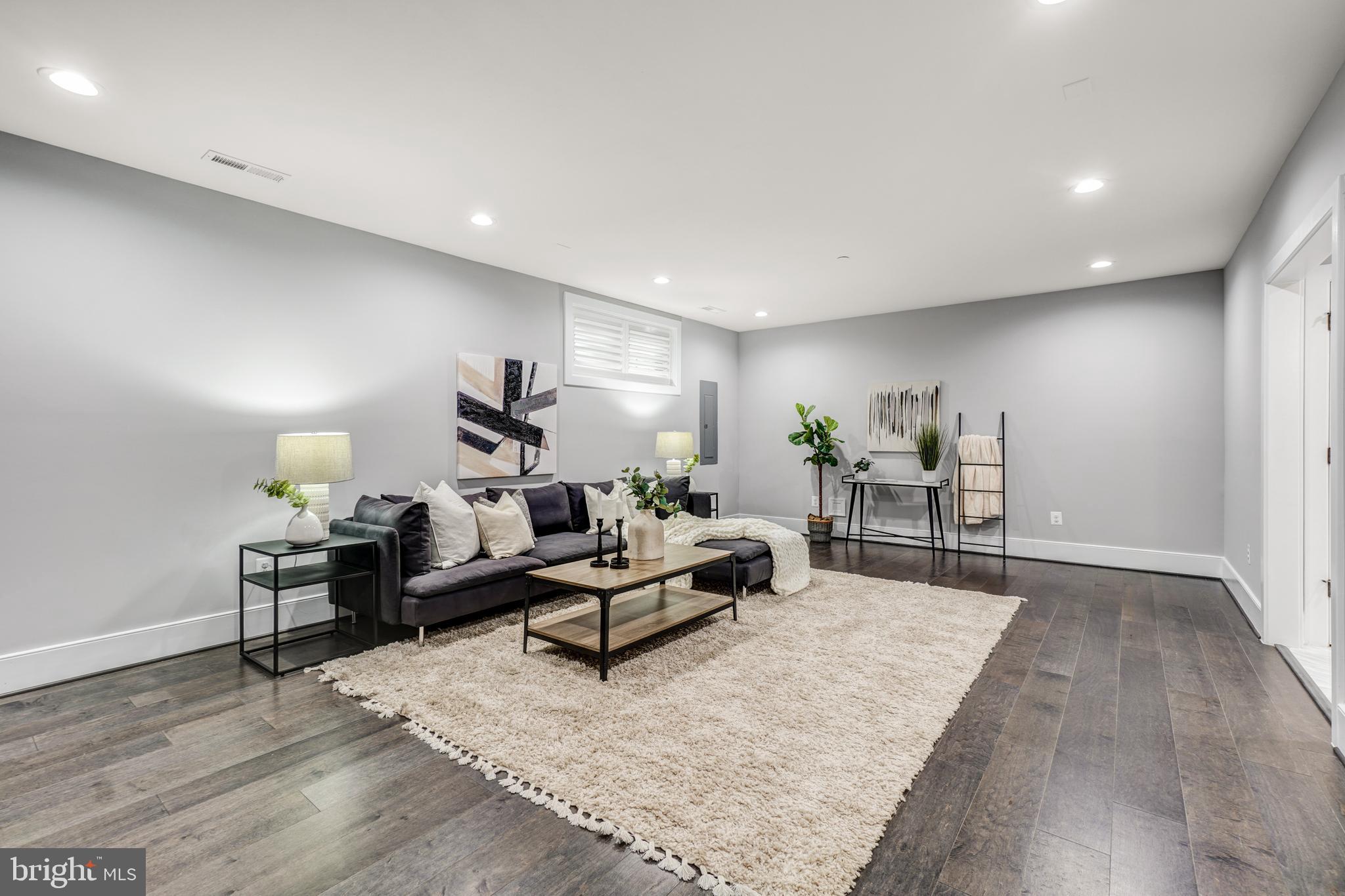 POTOMAC HIGHLANDS - Residential