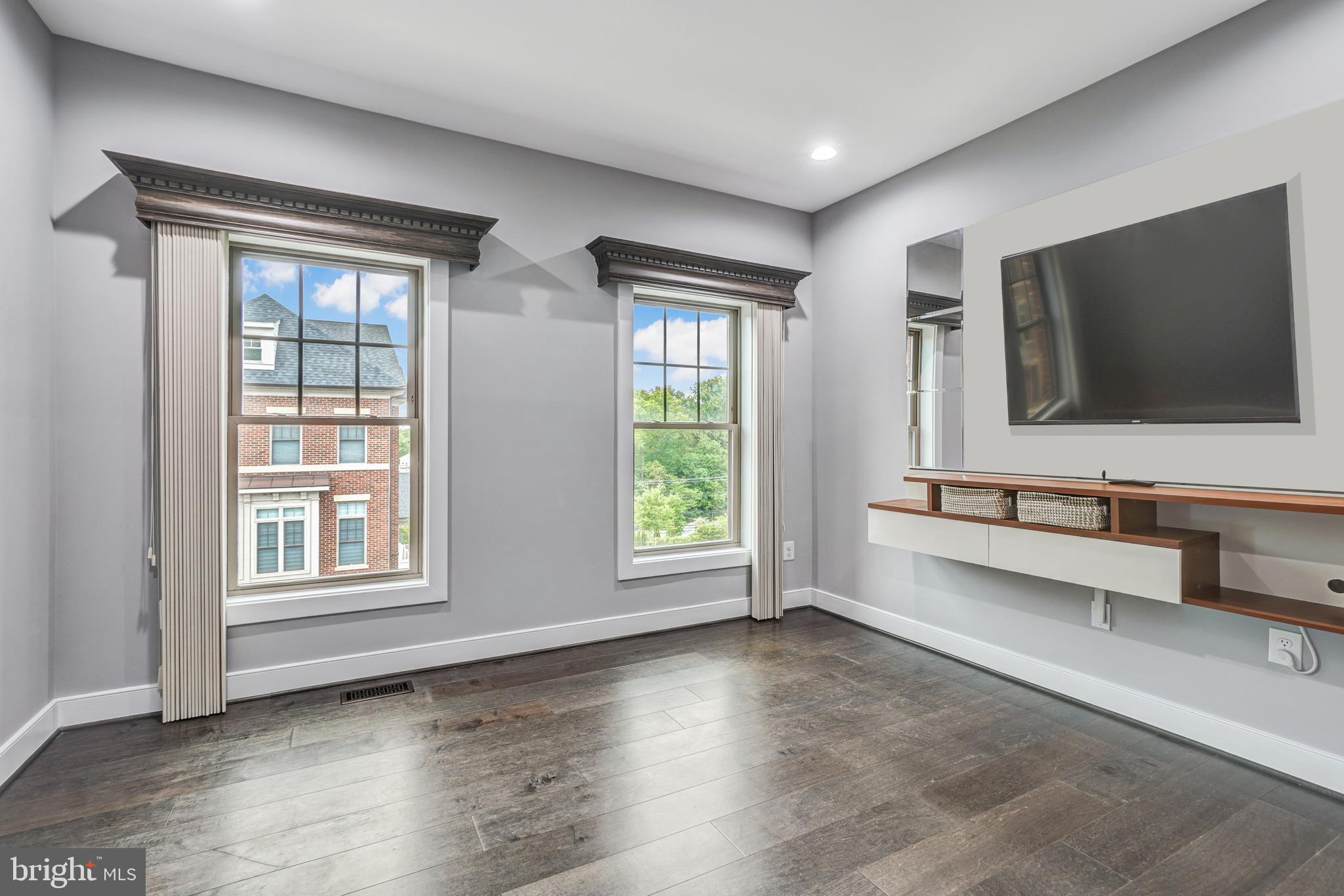POTOMAC HIGHLANDS - Residential