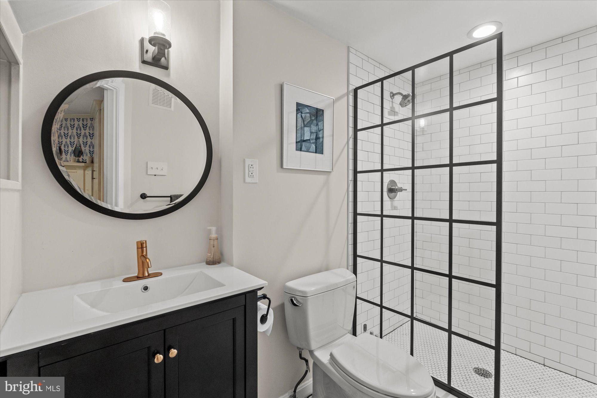 YATES GARDENS - Residential Lease