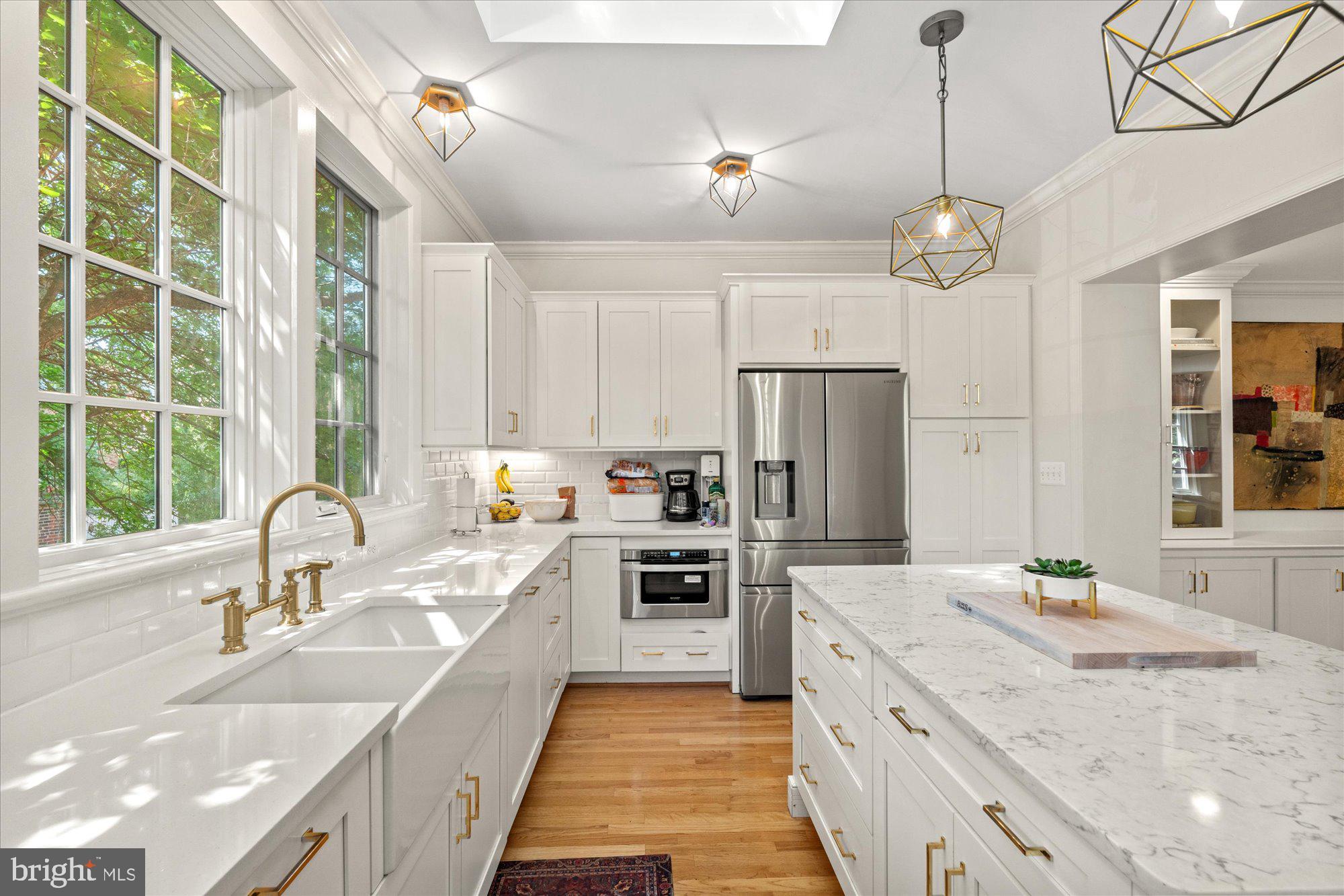 YATES GARDENS - Residential Lease