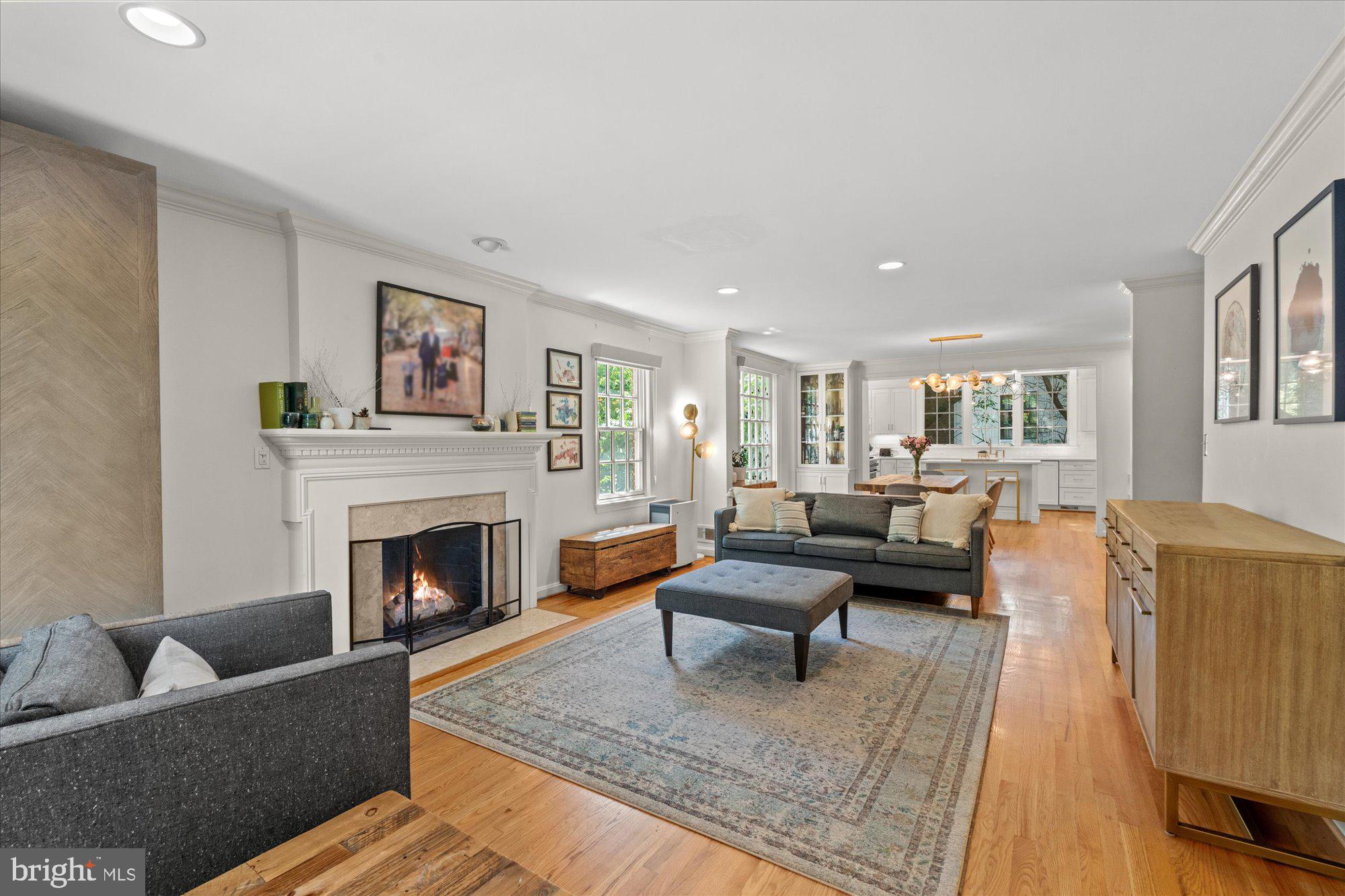 YATES GARDENS - Residential Lease