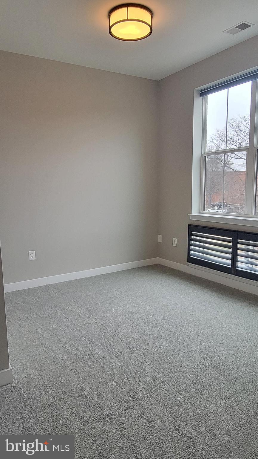 TRAFALGAR FLATS - Residential