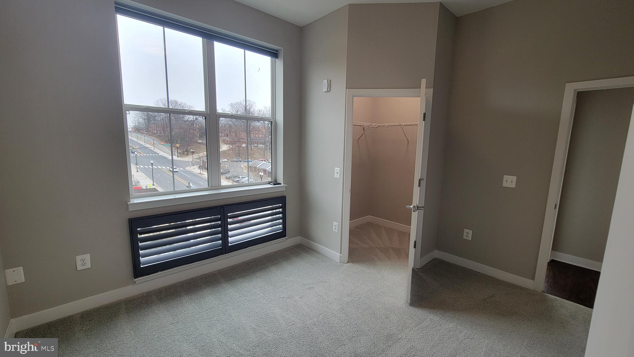 TRAFALGAR FLATS - Residential