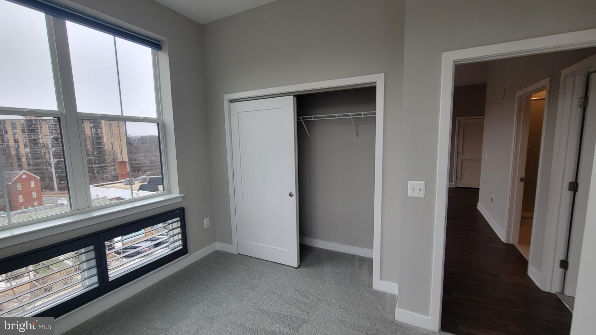 TRAFALGAR FLATS - Residential