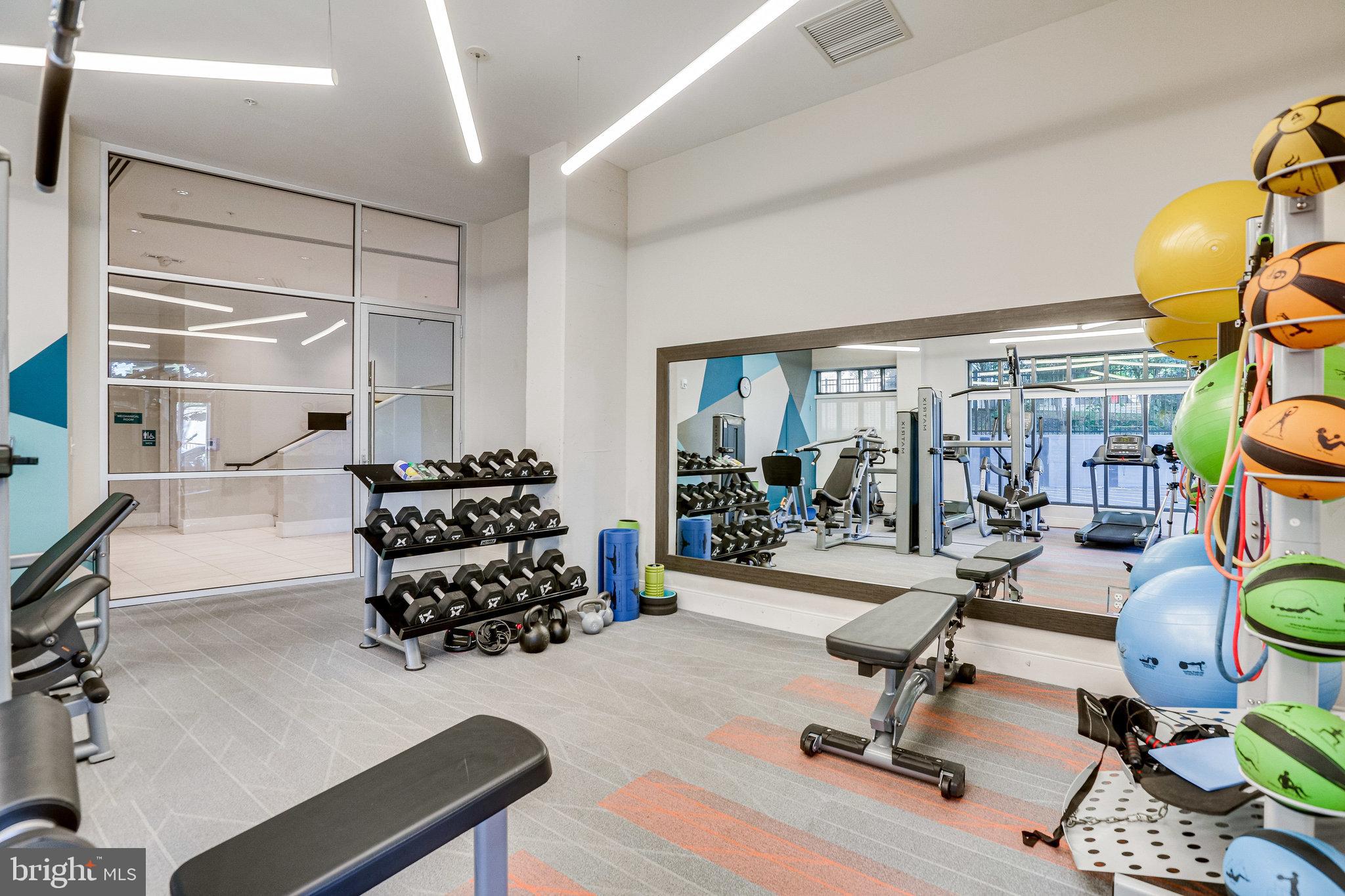 TRAFALGAR FLATS - Residential