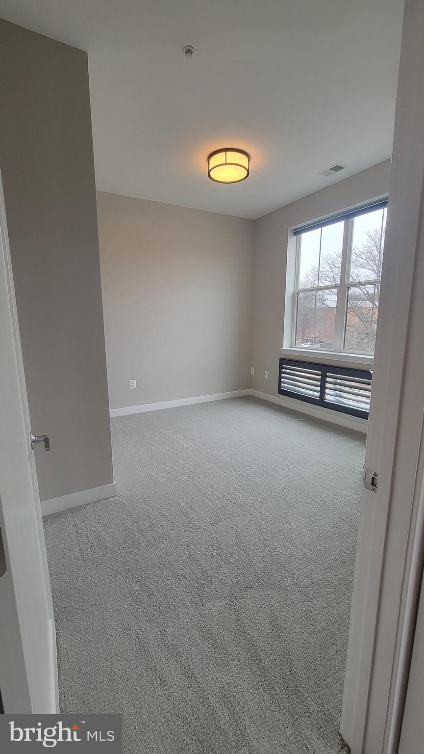 TRAFALGAR FLATS - Residential