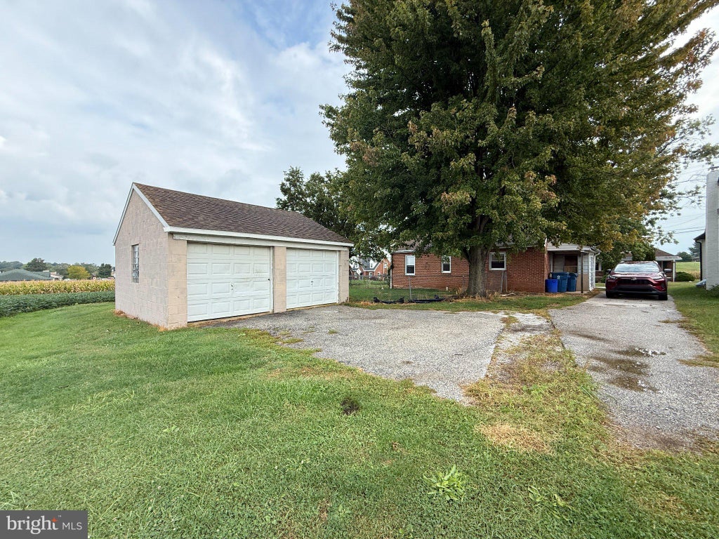 Photo of 1456 Seven Valleys Road, YORK, PA 17408 (MLS # PAYK2112130)