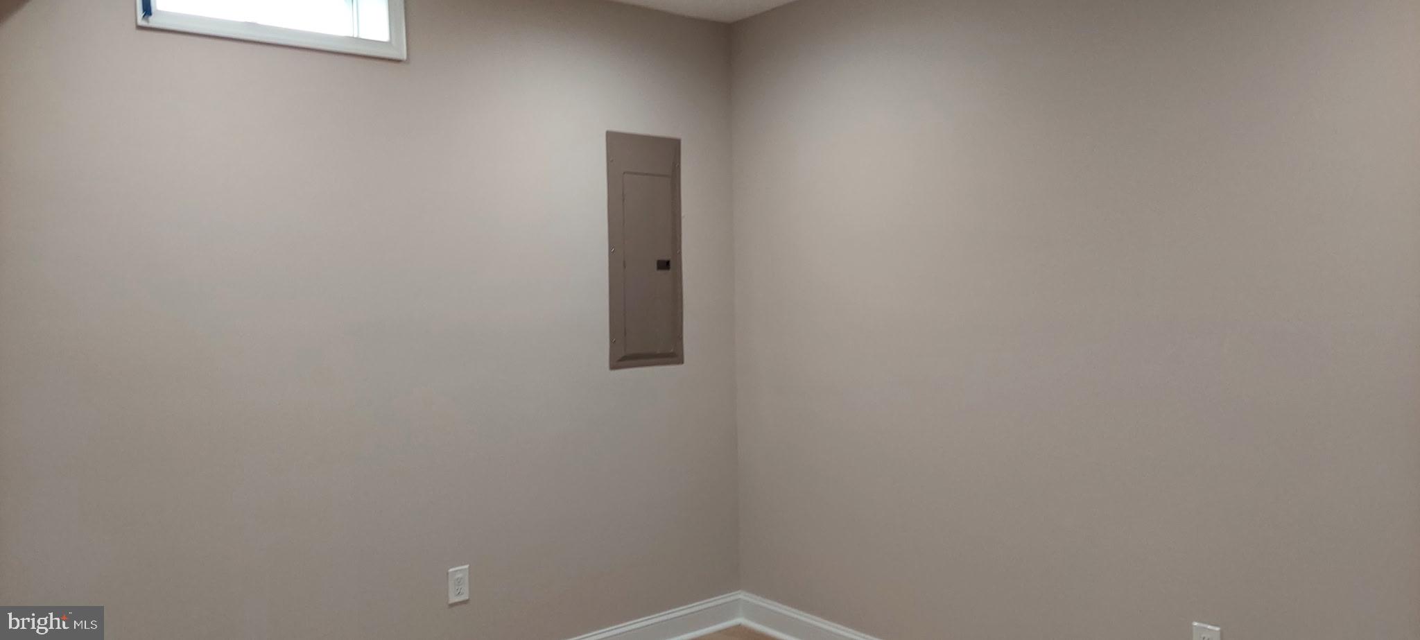 SUMMIT OAKS - Residential Lease