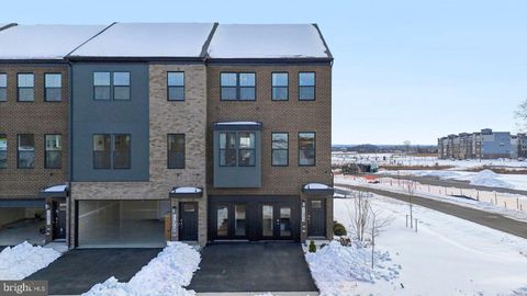 11369 HYPATIA LOOP MANASSAS VA 20109