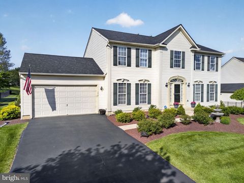 Homes For Sale - 7018 Tuscany Drive<br/> MACUNGIE, PA 18062