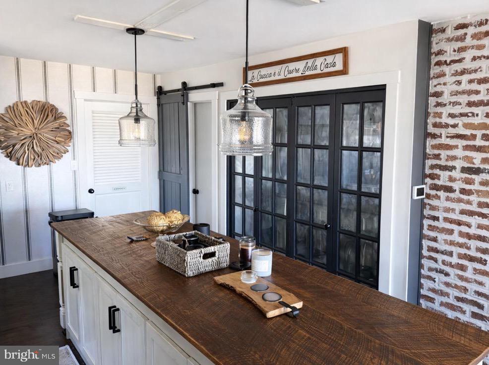 20992 ROCK HALL AVENUE