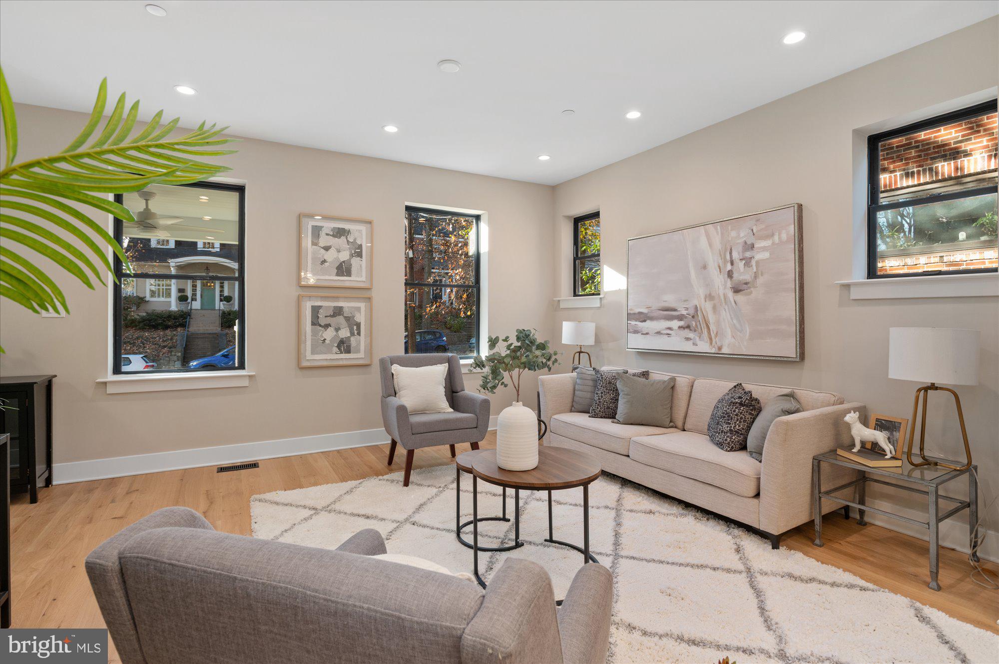 CHEVY CHASE - Residential