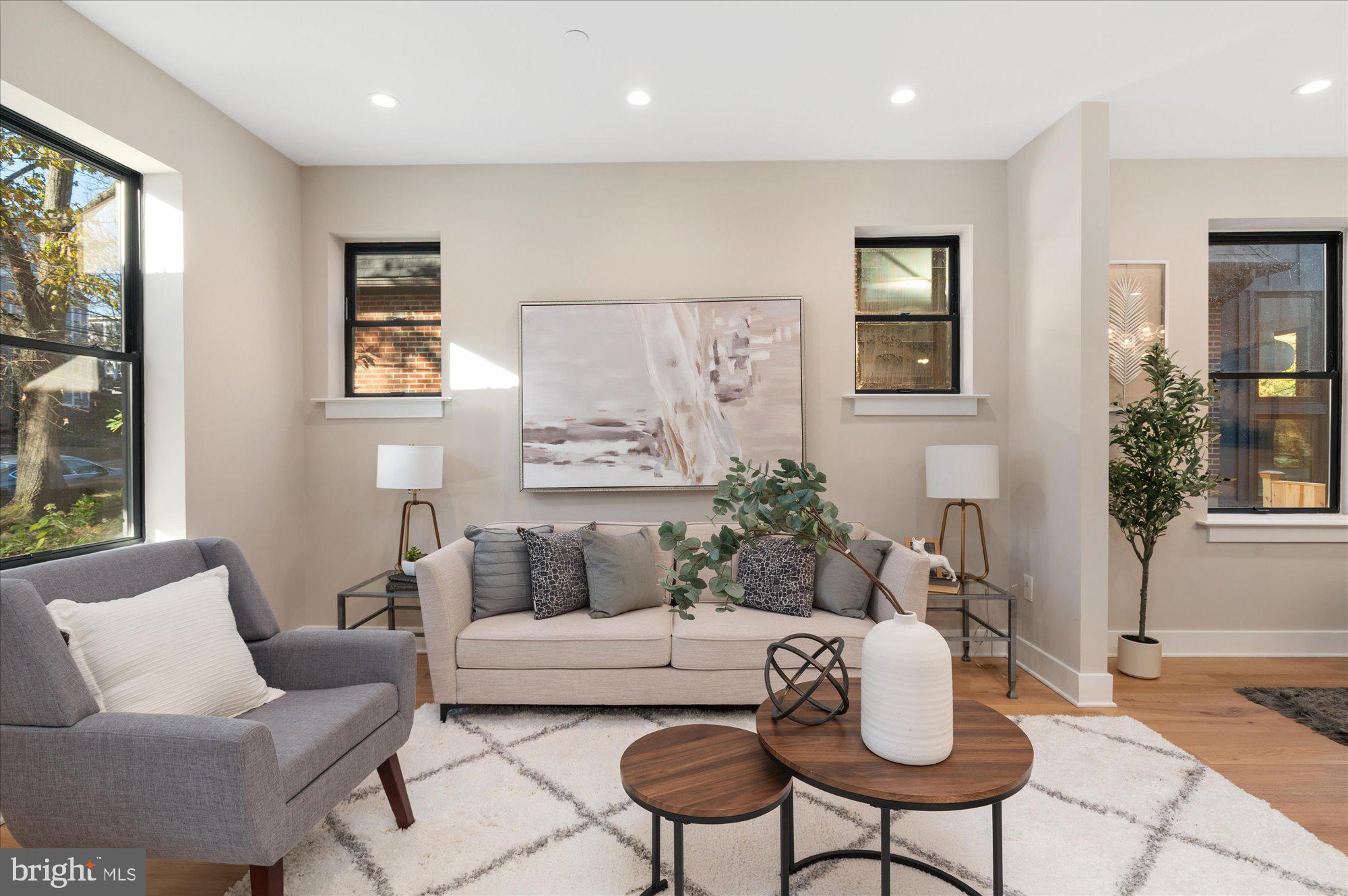 CHEVY CHASE - Residential