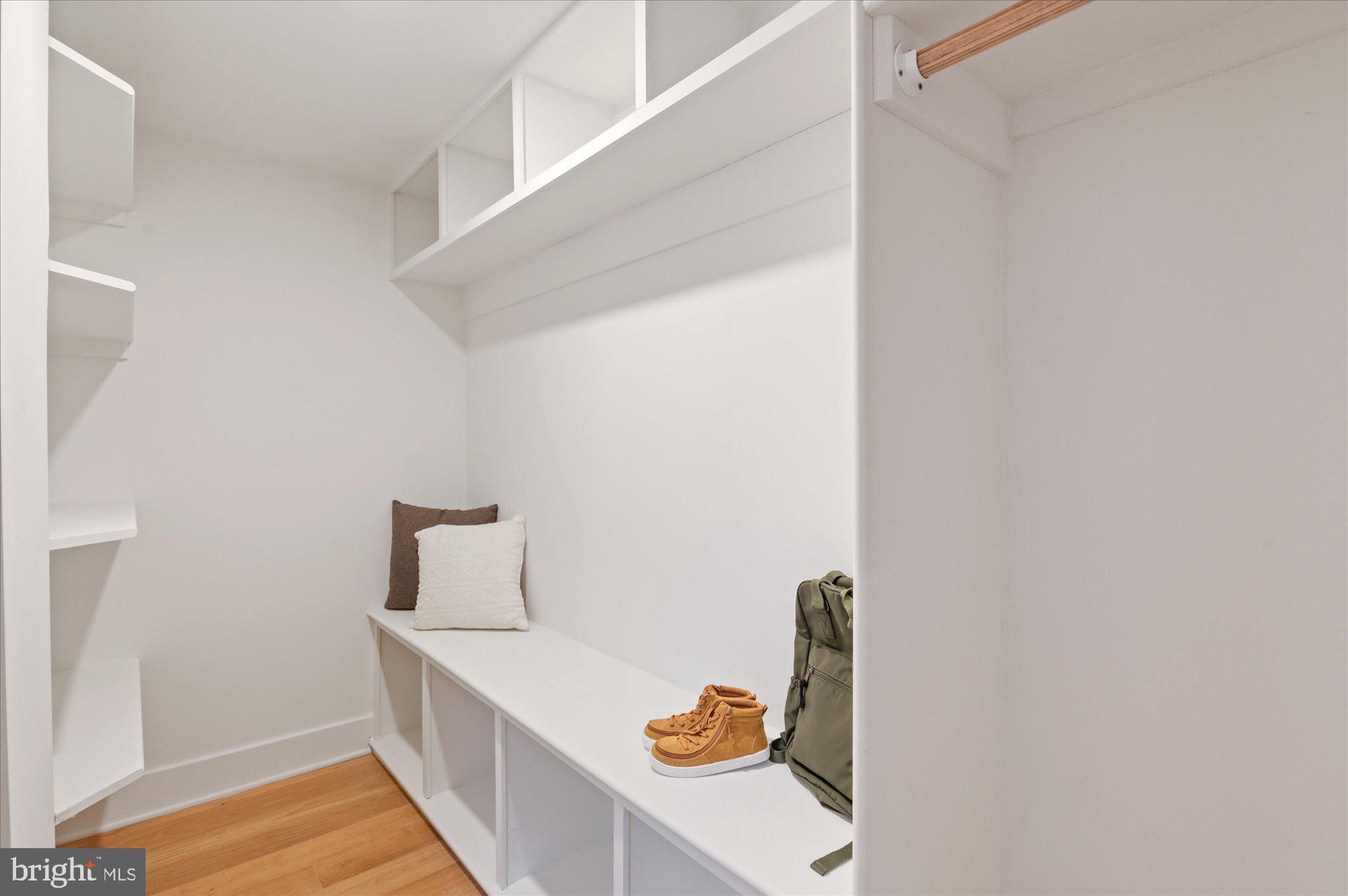 CHEVY CHASE - Residential