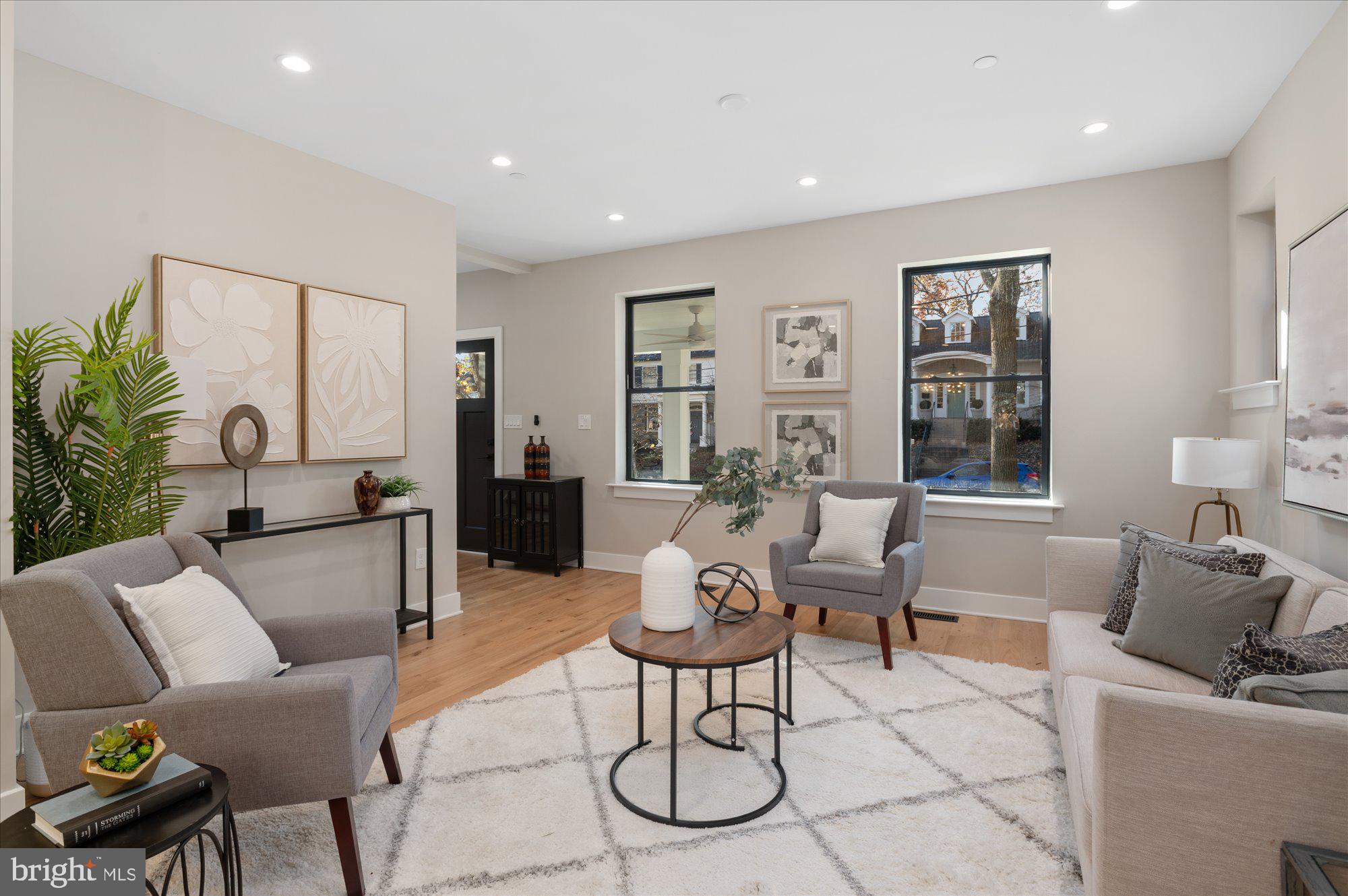 CHEVY CHASE - Residential