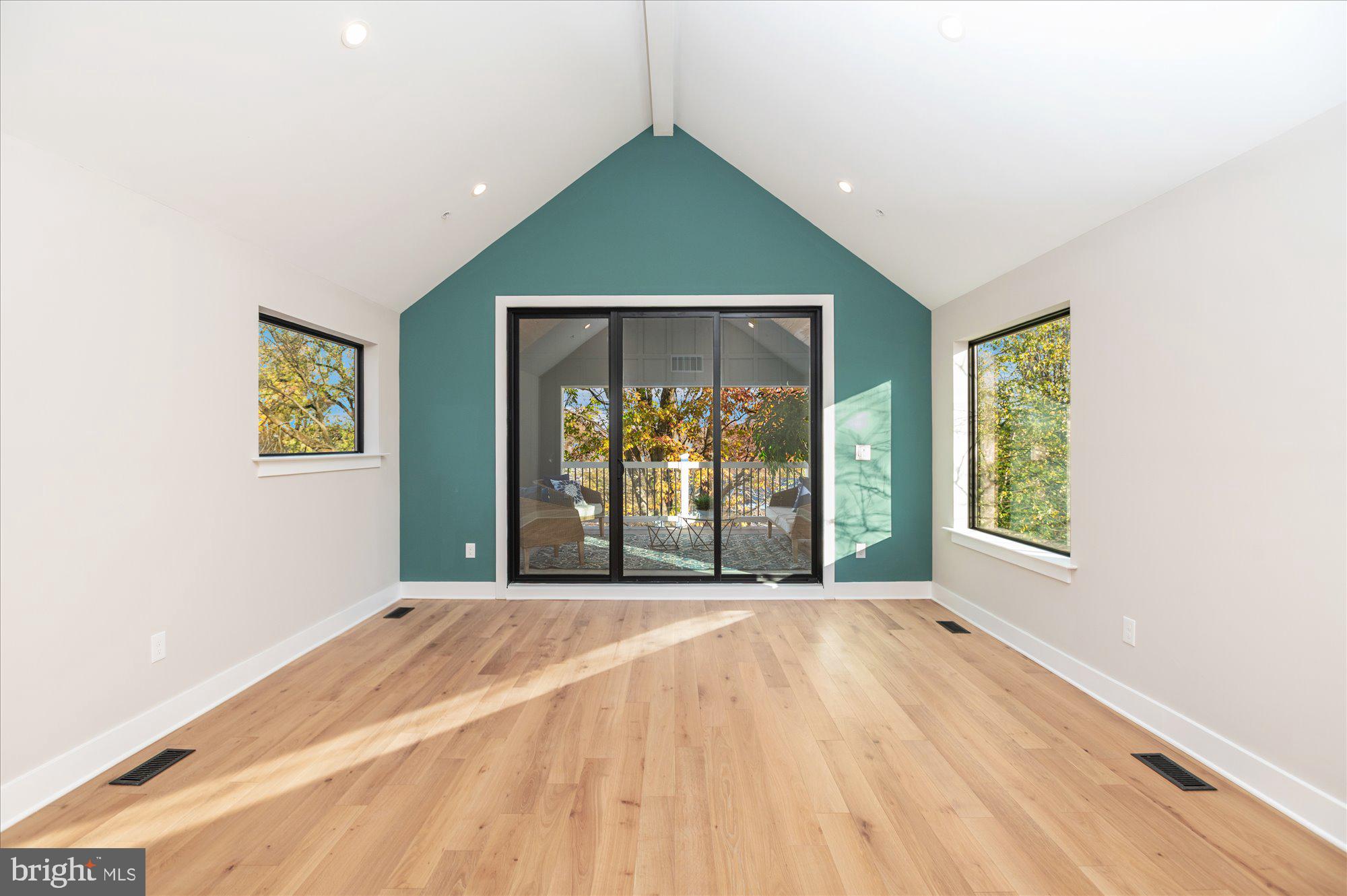 CHEVY CHASE - Residential