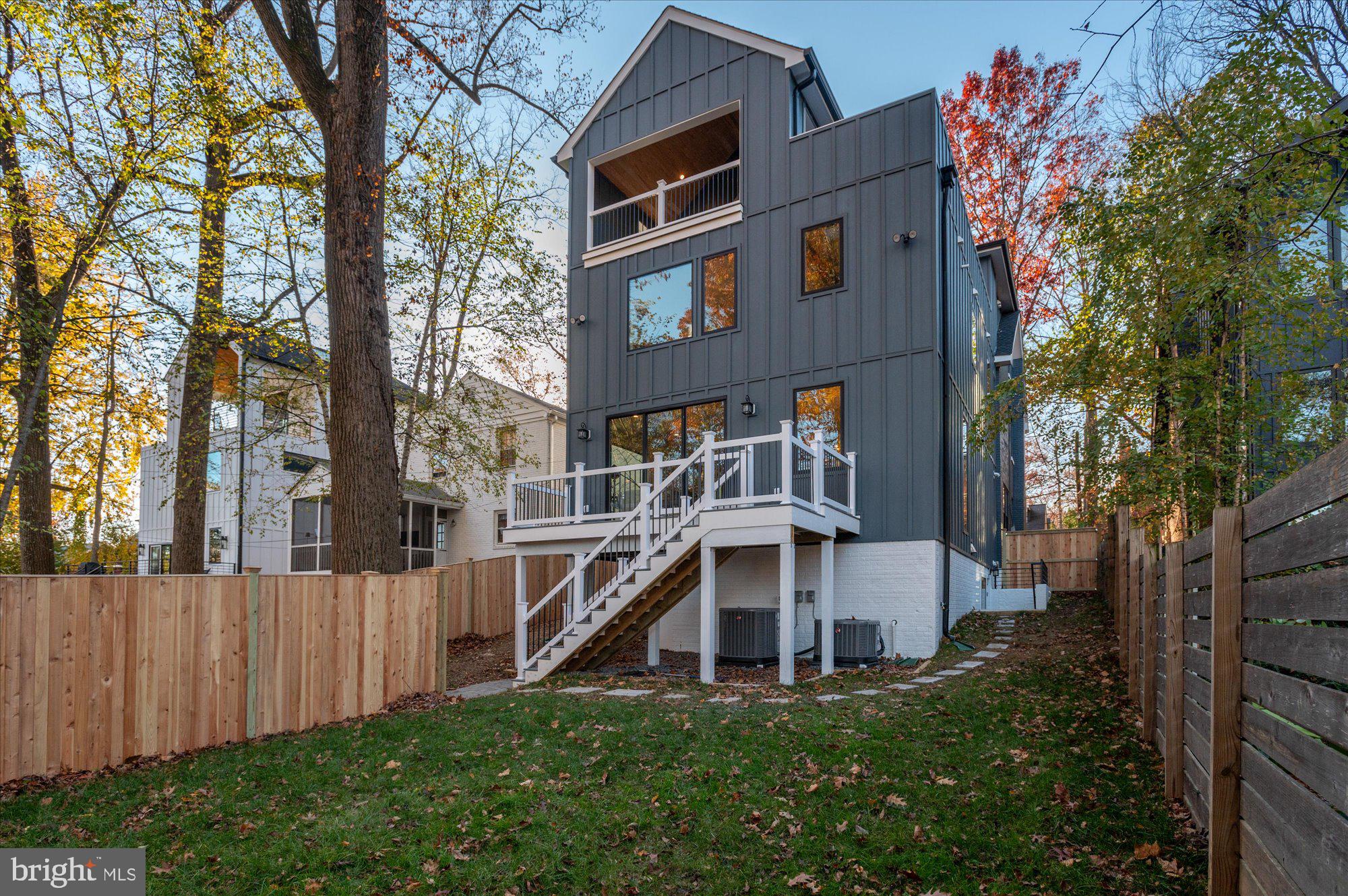 CHEVY CHASE - Residential