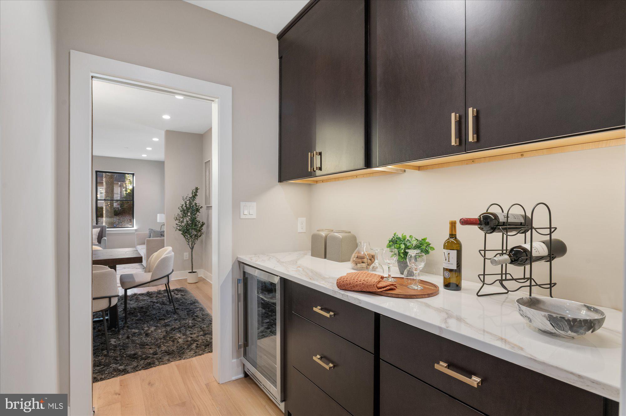 CHEVY CHASE - Residential
