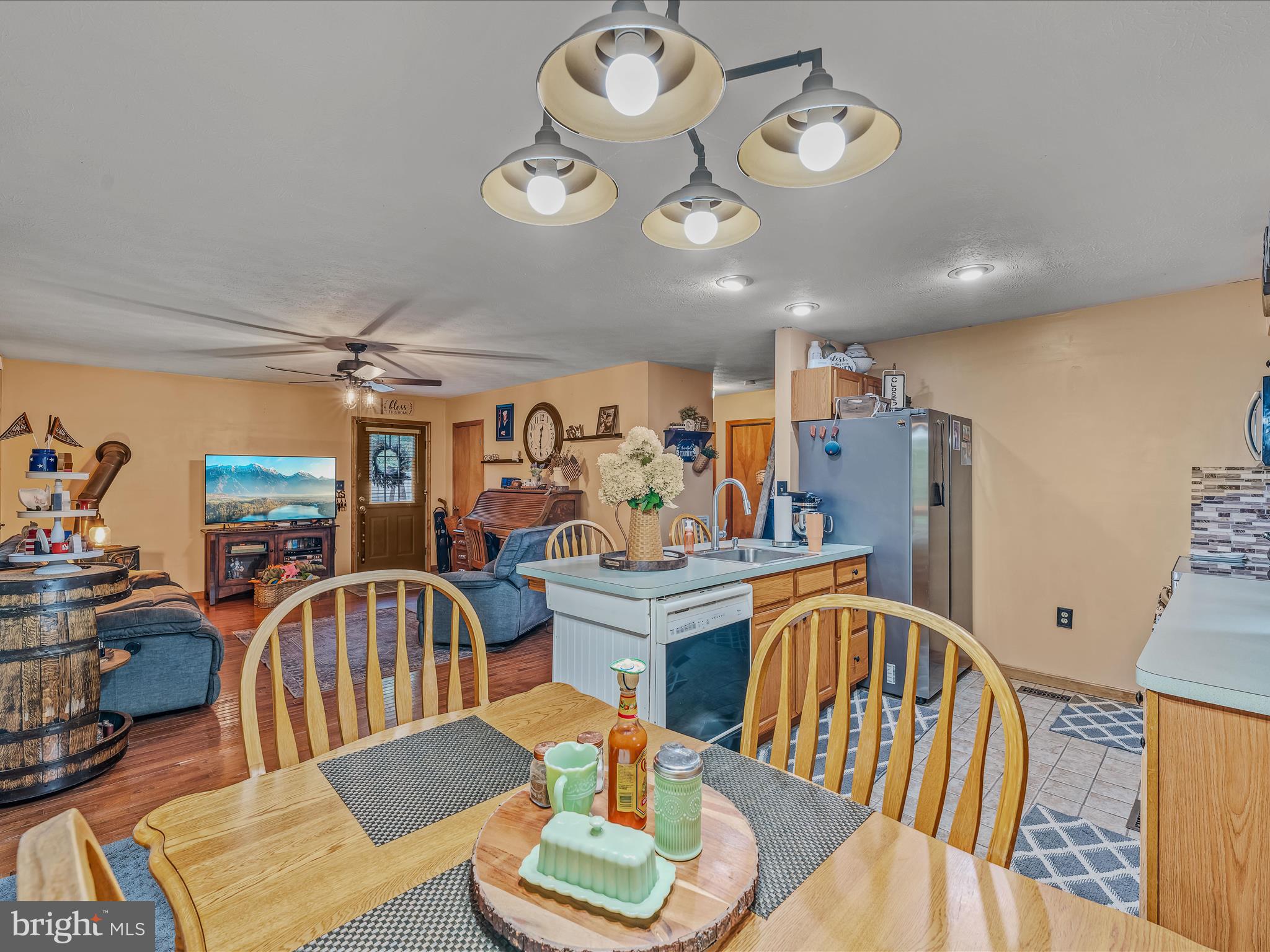 LONG HOLLOW - Residential