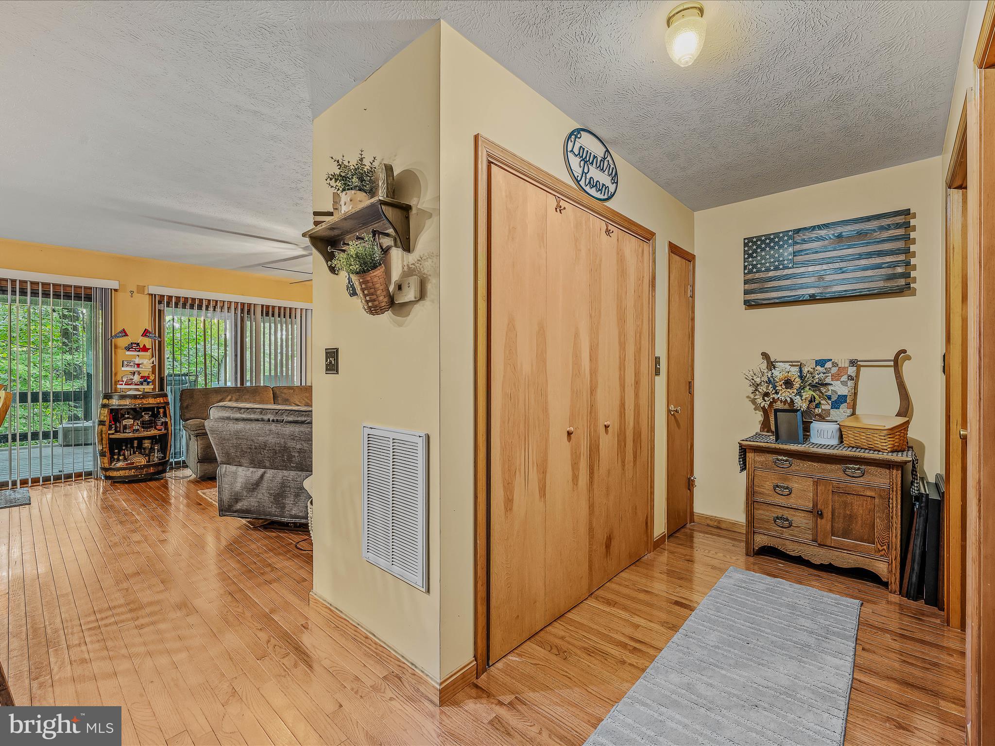 LONG HOLLOW - Residential