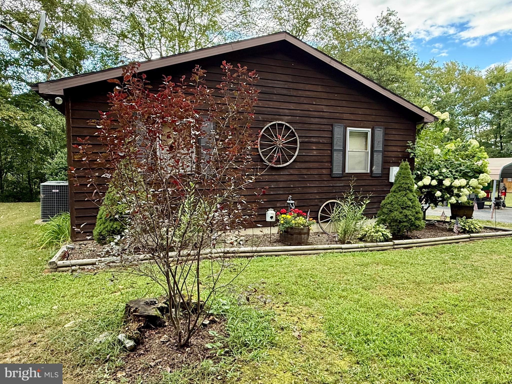 LONG HOLLOW - Residential