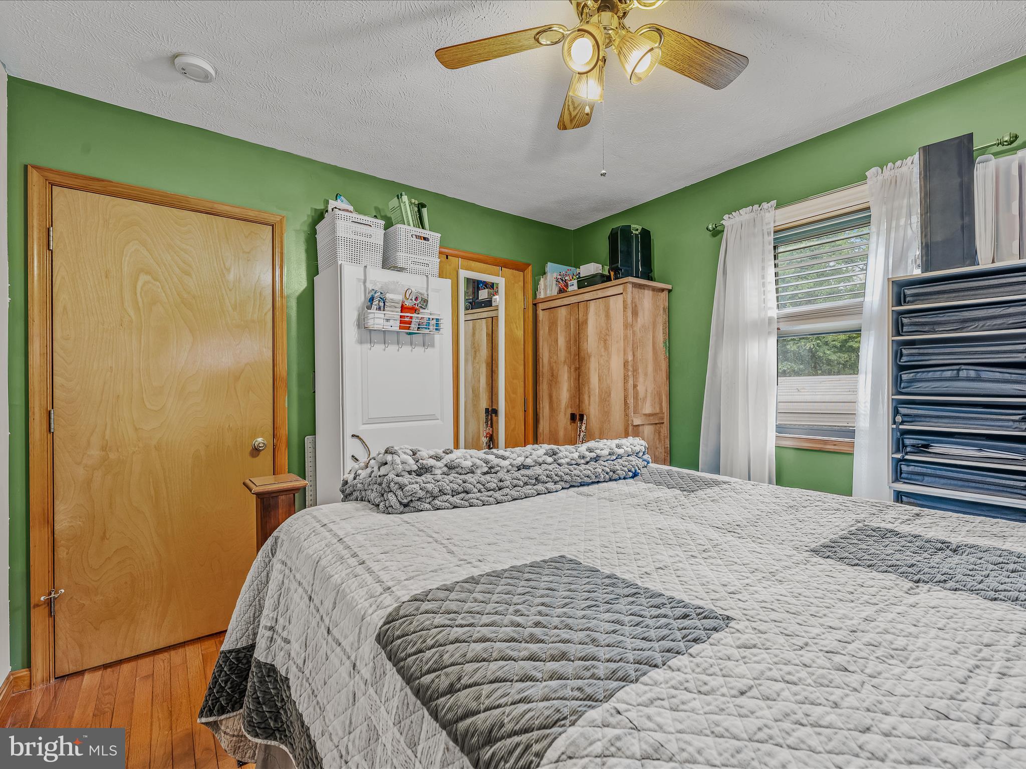 LONG HOLLOW - Residential