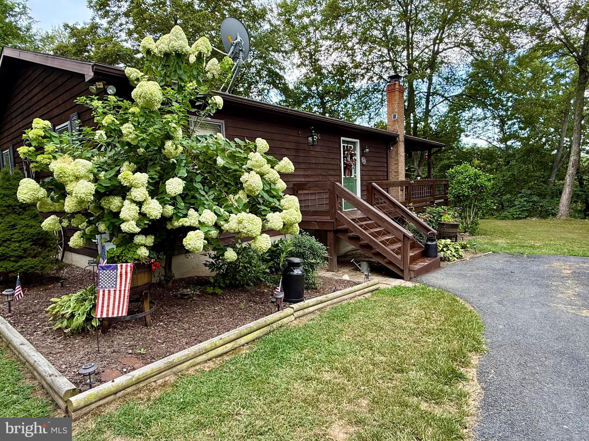 LONG HOLLOW - Residential