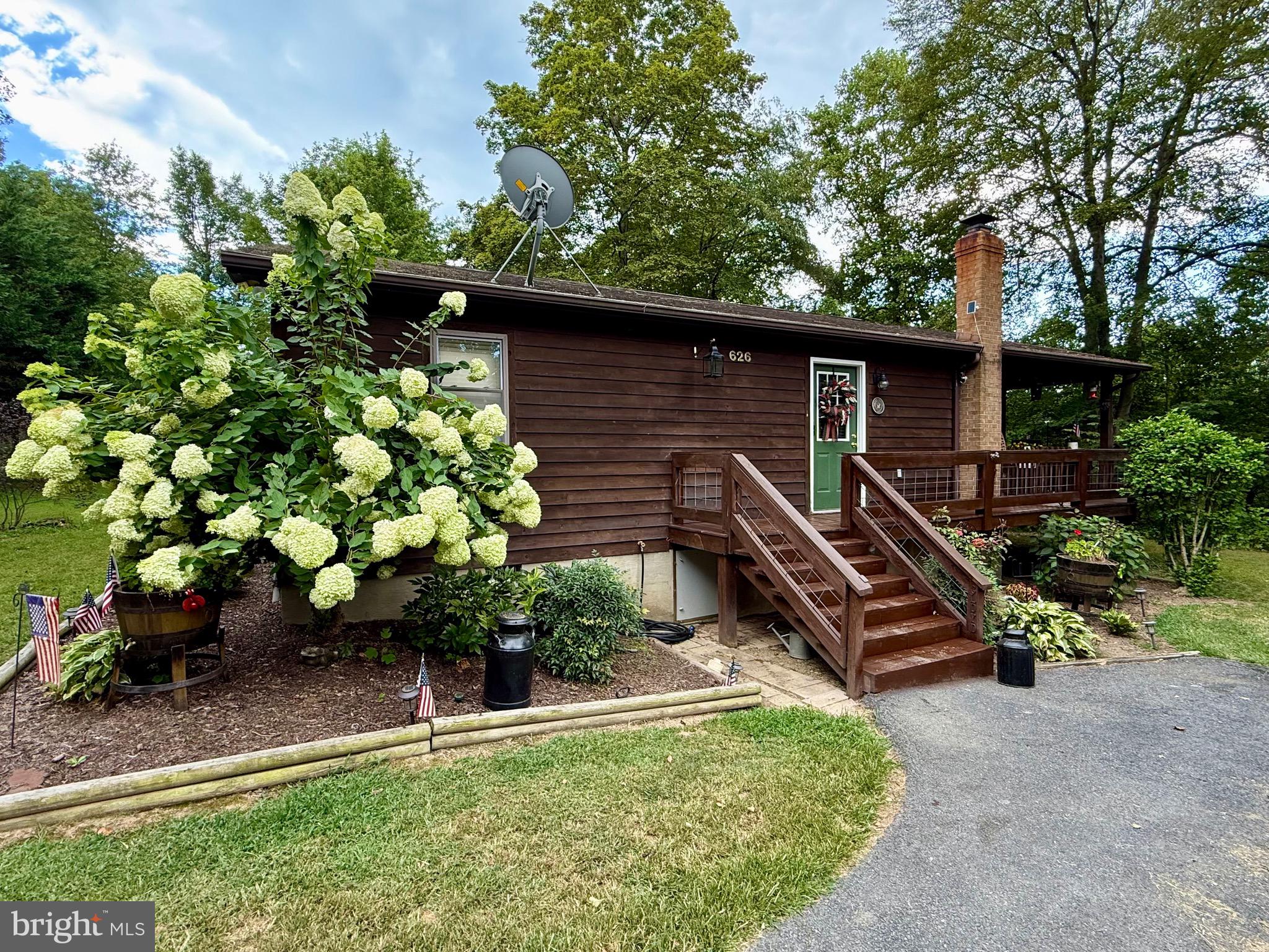 LONG HOLLOW - Residential