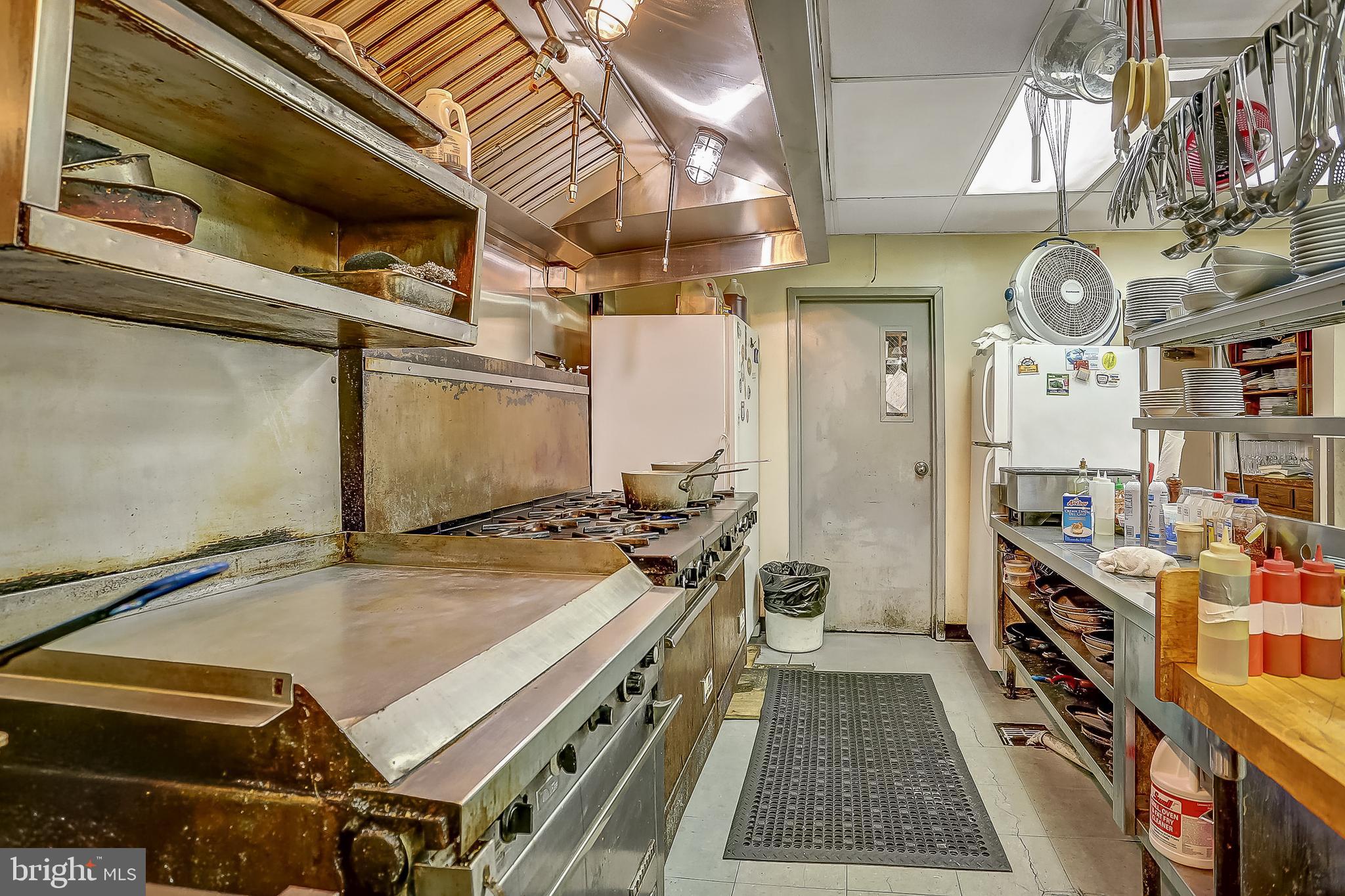 MT HOLLY SPRINGS - Commercial Sale