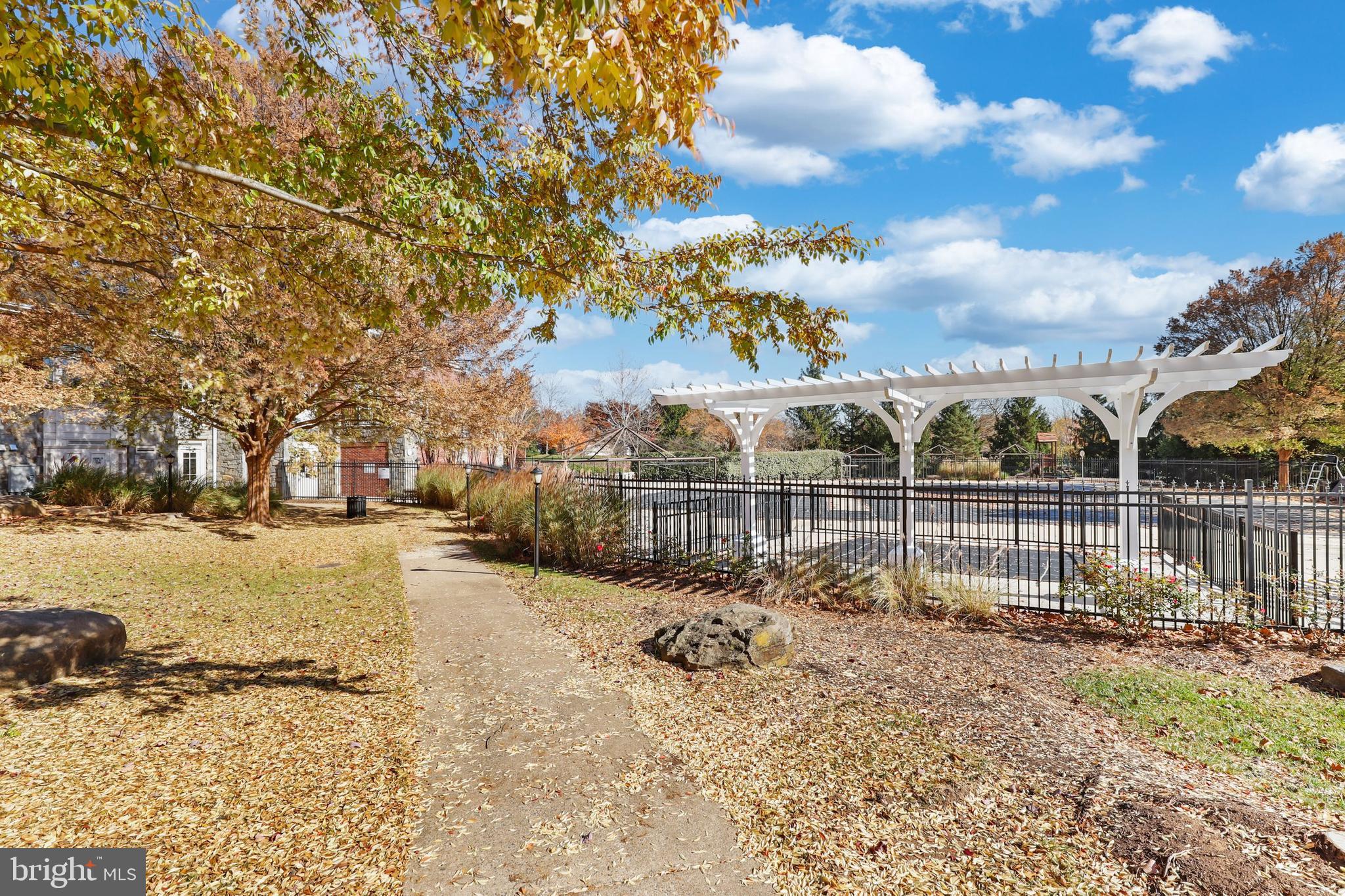 BRAMBLETON - Residential