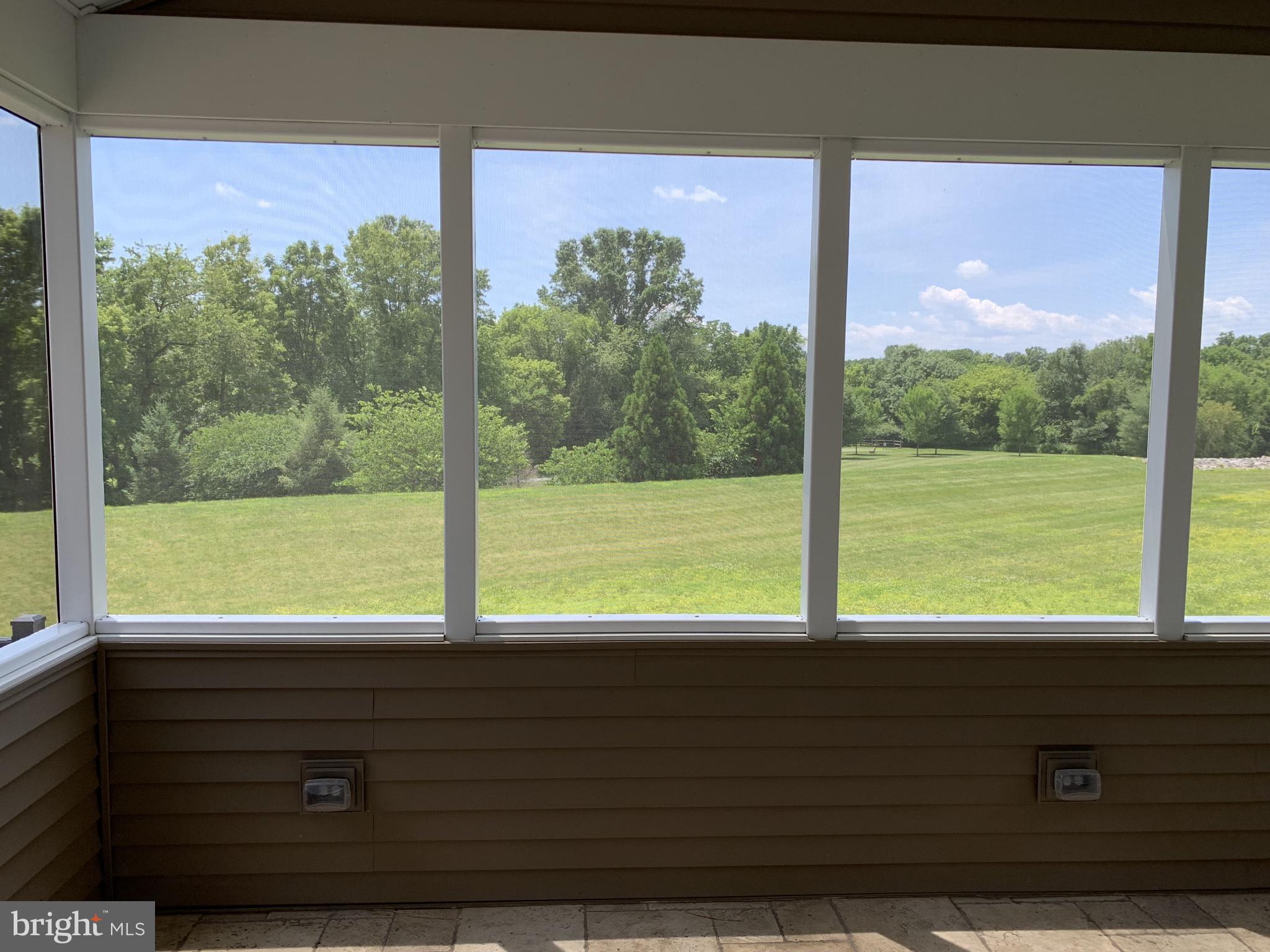 SOUTH MEADOW - Residential
