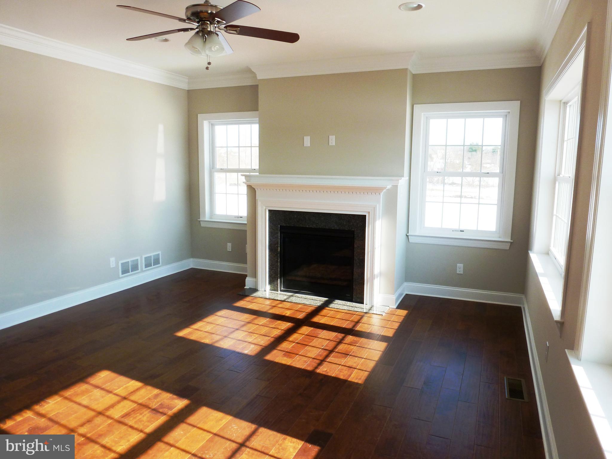 SOUTH MEADOW - Residential