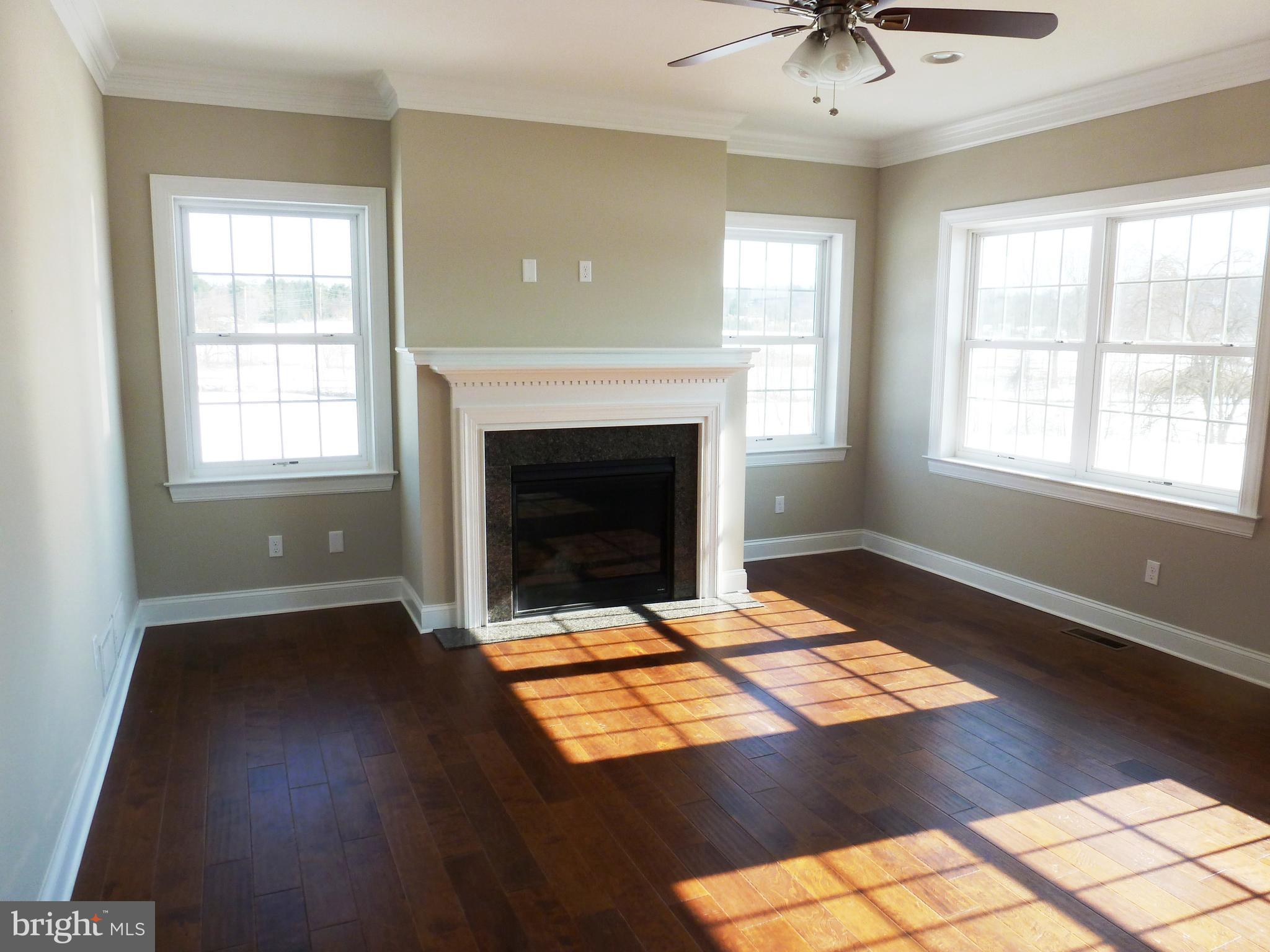 SOUTH MEADOW - Residential
