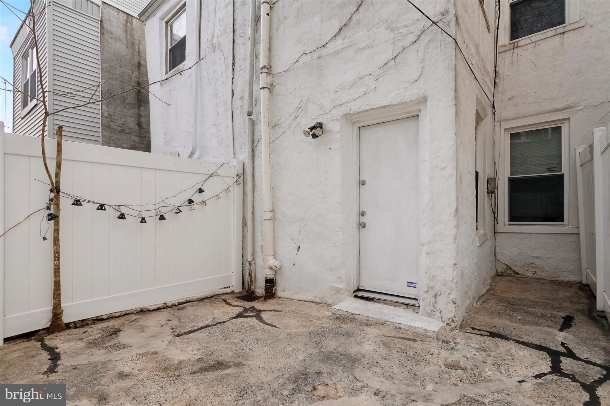 POINT BREEZE - Residential