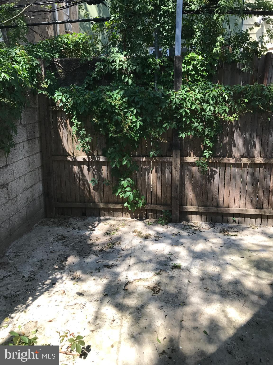 POINT BREEZE - Residential