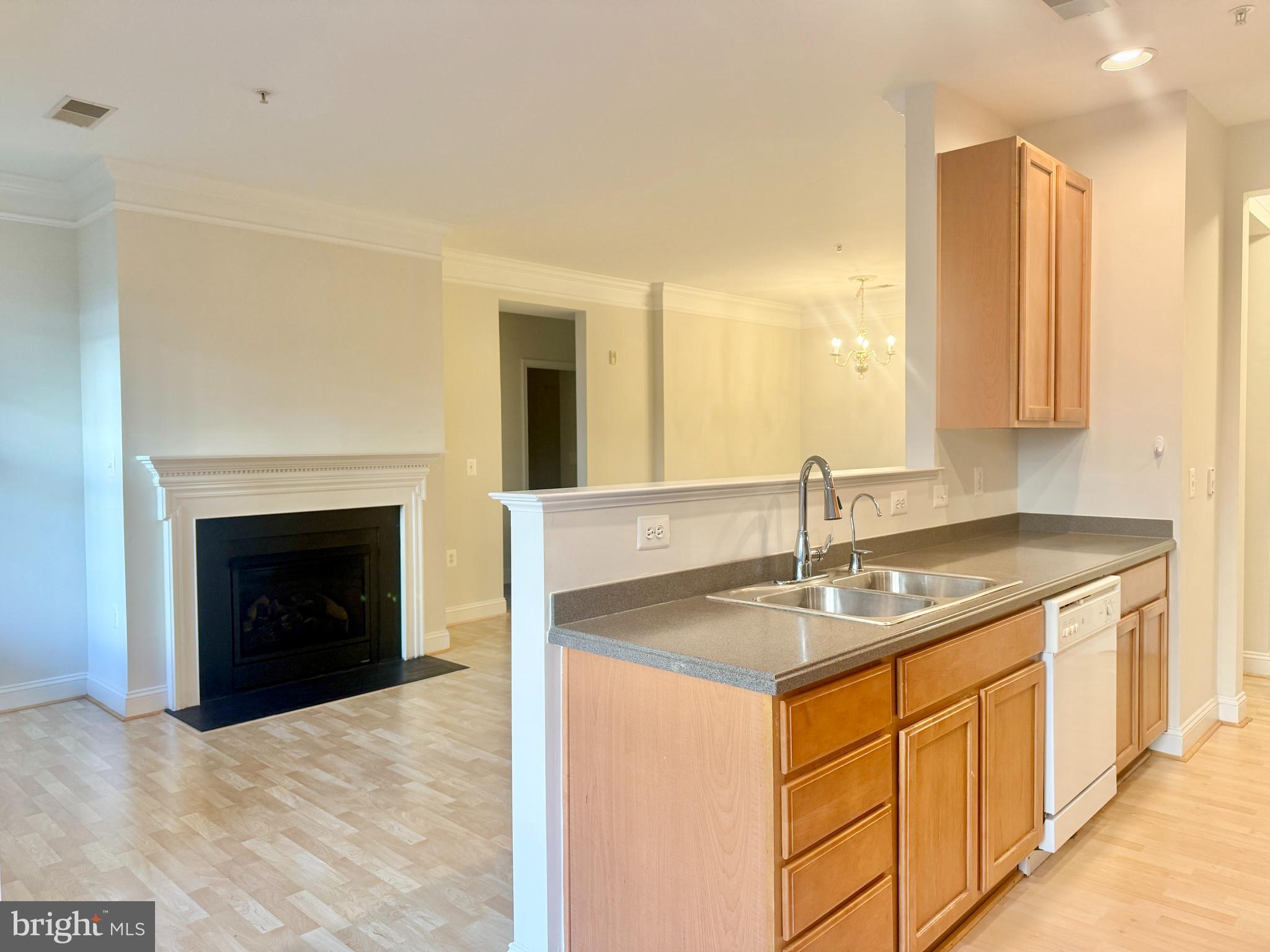 FALLSGROVE - Residential Lease