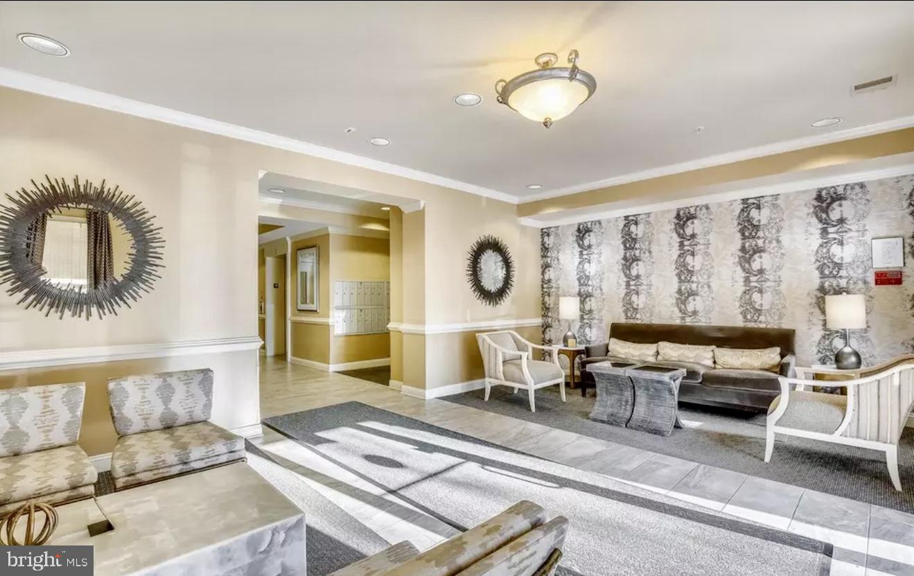 FALLSGROVE - Residential Lease