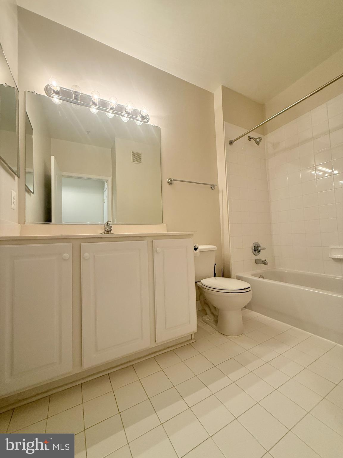 FALLSGROVE - Residential Lease