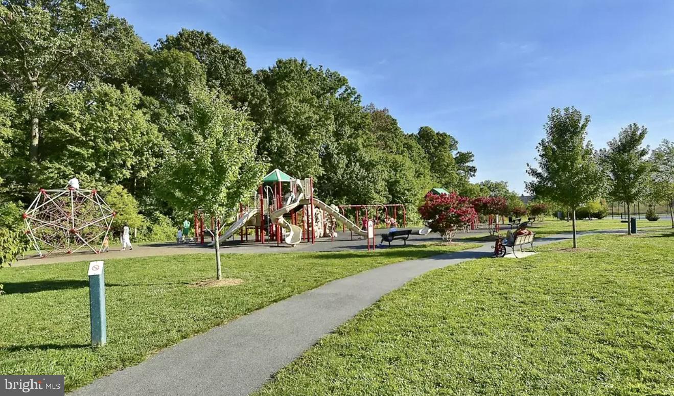 FALLSGROVE - Residential Lease