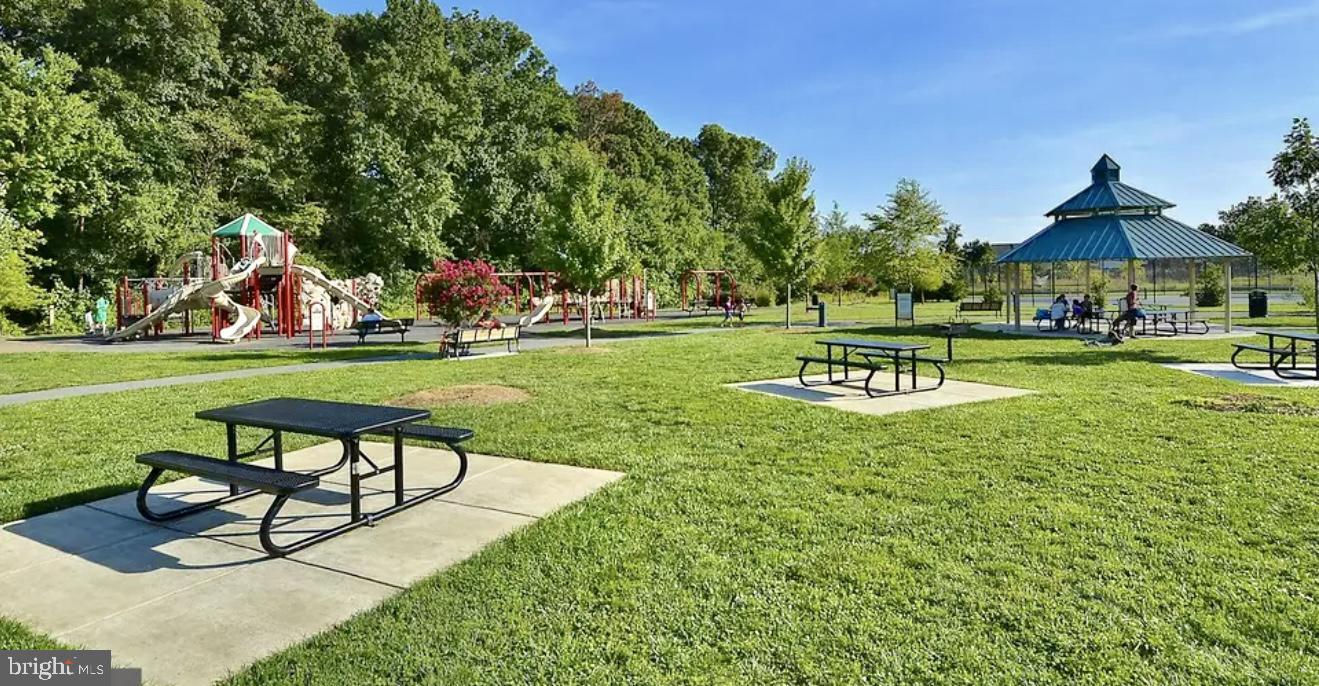 FALLSGROVE - Residential Lease