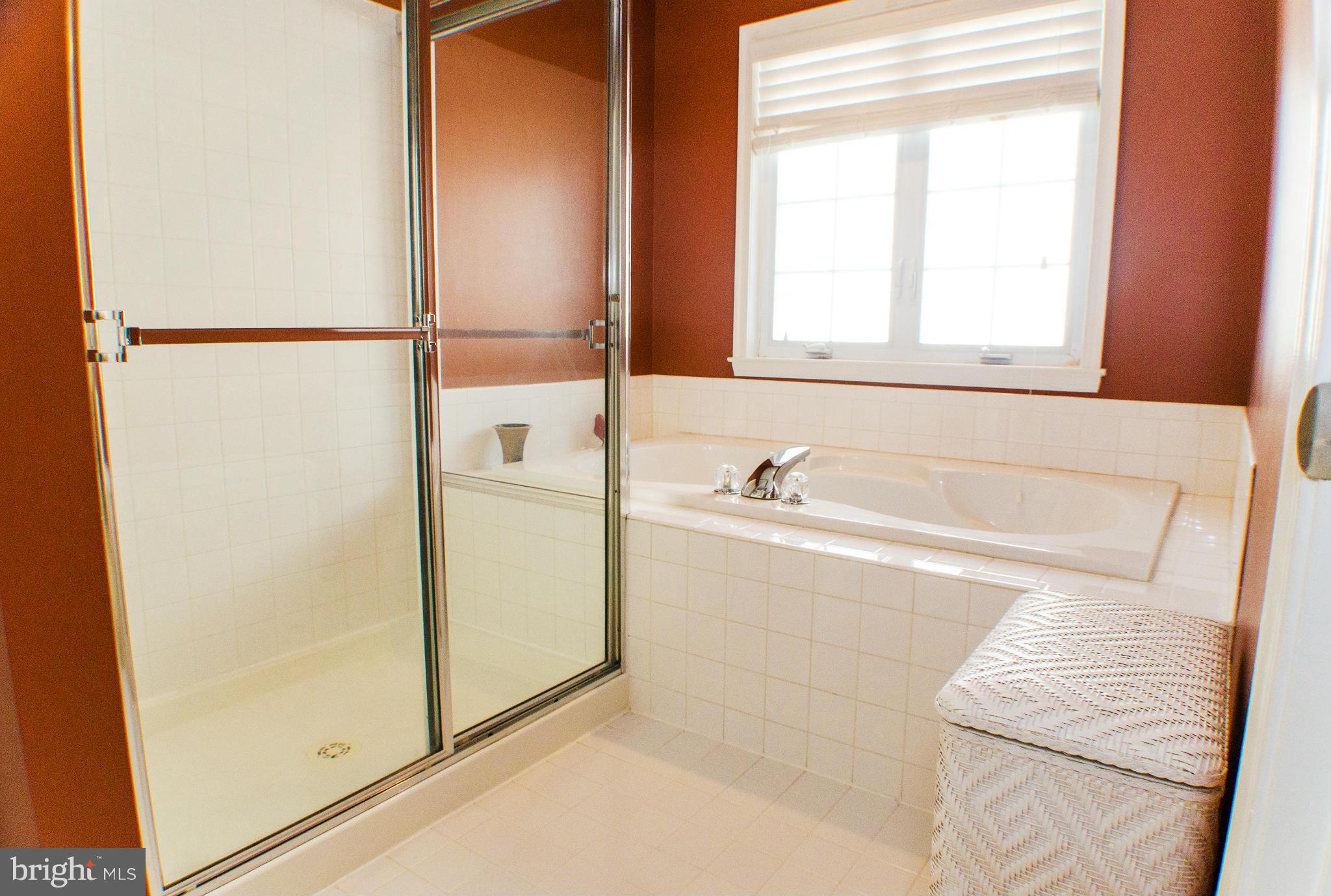 WEST VALLEY OAKS - Residential