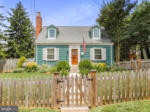 Photo of 3405 Ferndale Street, Kensington, MD 20895 (MLS # MDMC2136884) Photo of 3405 Ferndale Street, Kensington, MD 20895 (MLS # MDMC2136884)